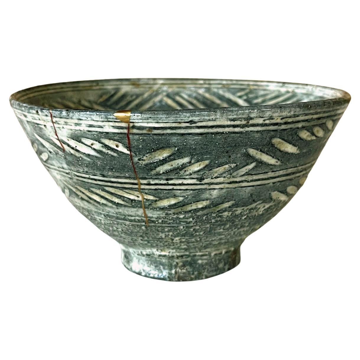 Antike koreanische Mishma-Teeschale aus der Chawan- Joseon-Dynastie im Angebot