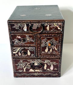 Antique Korean Mother of Pearl Inlay Lacquer Tabletop Accessory Chest Joseon