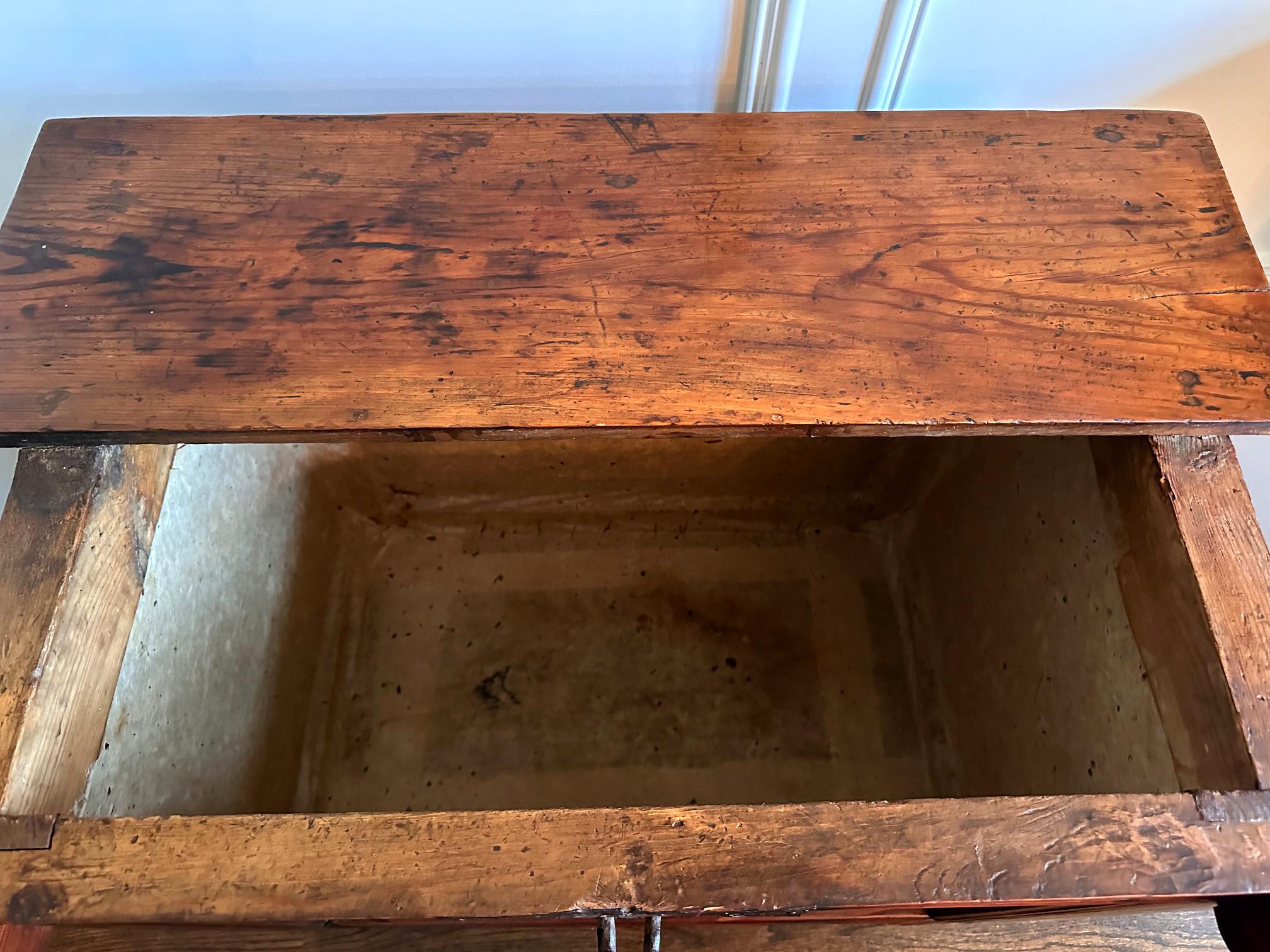 Antique Korean Rice Storage Bin Dwiju Side Table For Sale 8