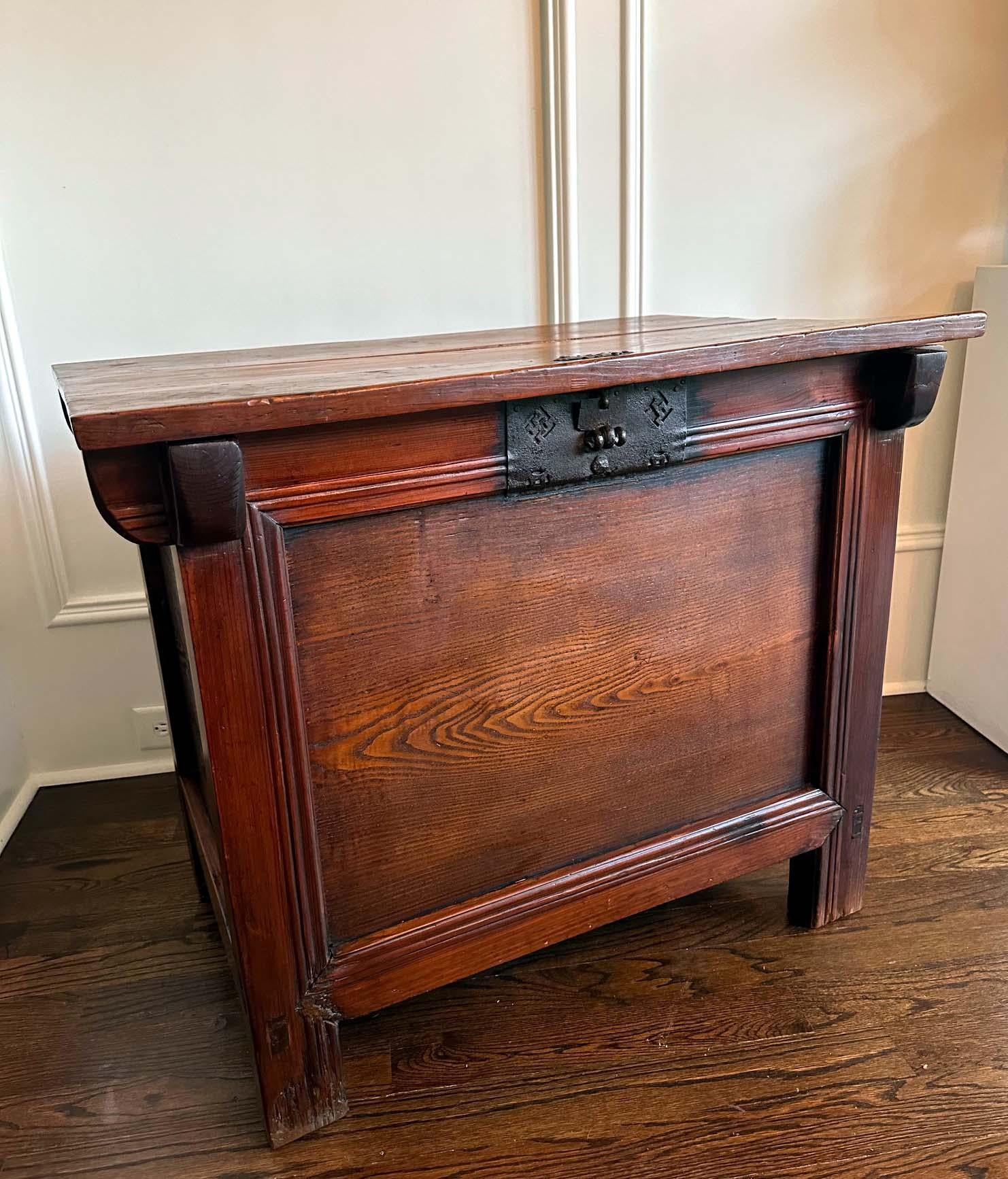 Antique Korean Rice Storage Bin Dwiju Side Table For Sale 3