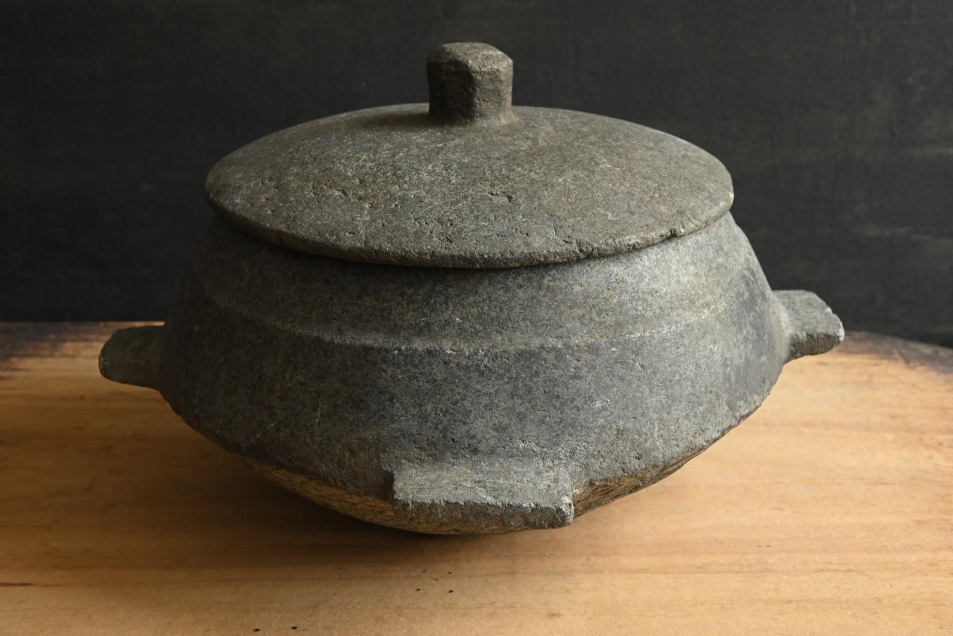 Antico vaso di pietra coreano / Dinastia Joseon / Oggetto d'arte popolare in pietra in vendita 3