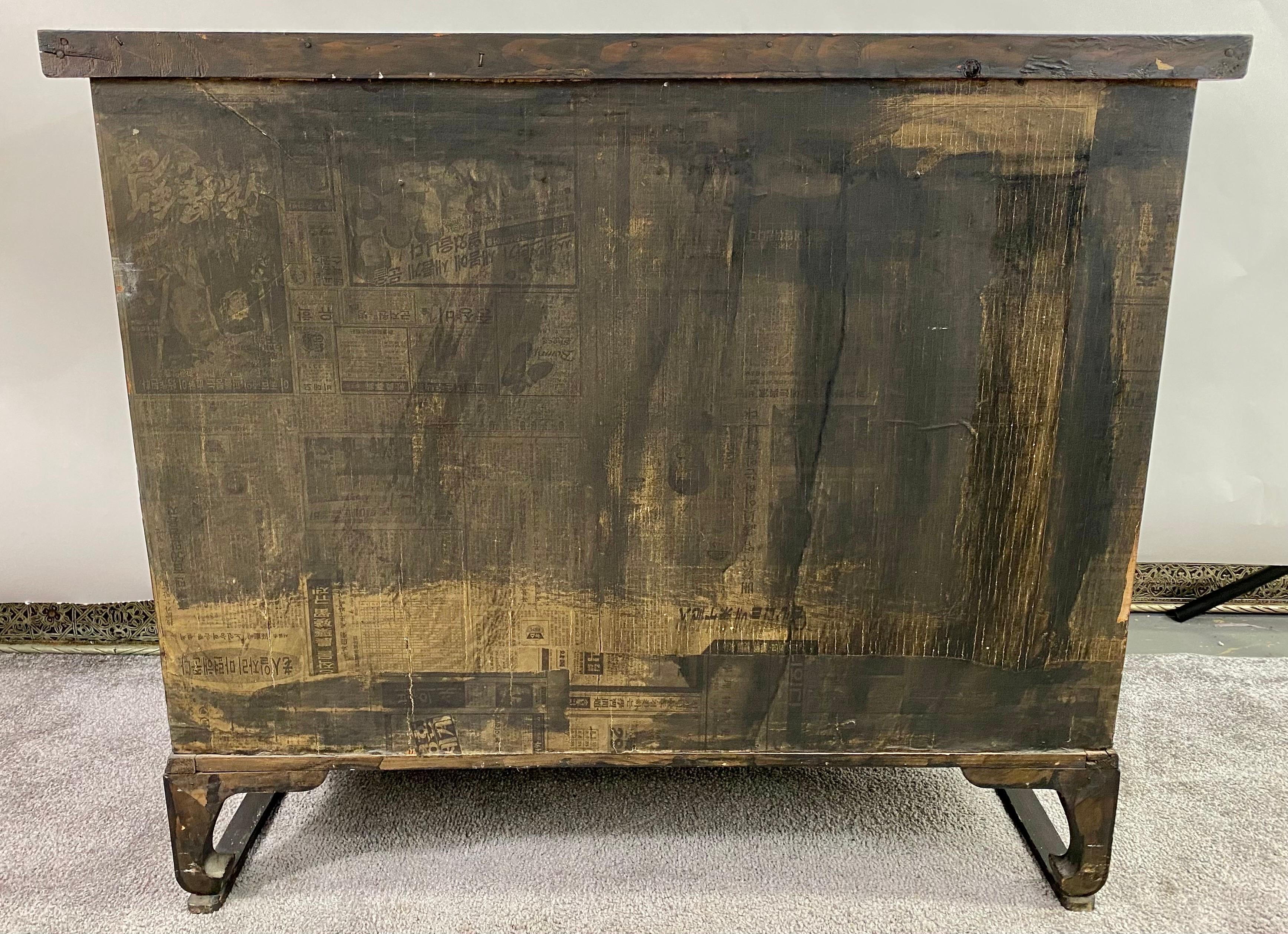 Antique Korean Tansu Butterfly Cabinet or Chest Elm Wood with Brass Inlay For Sale 7