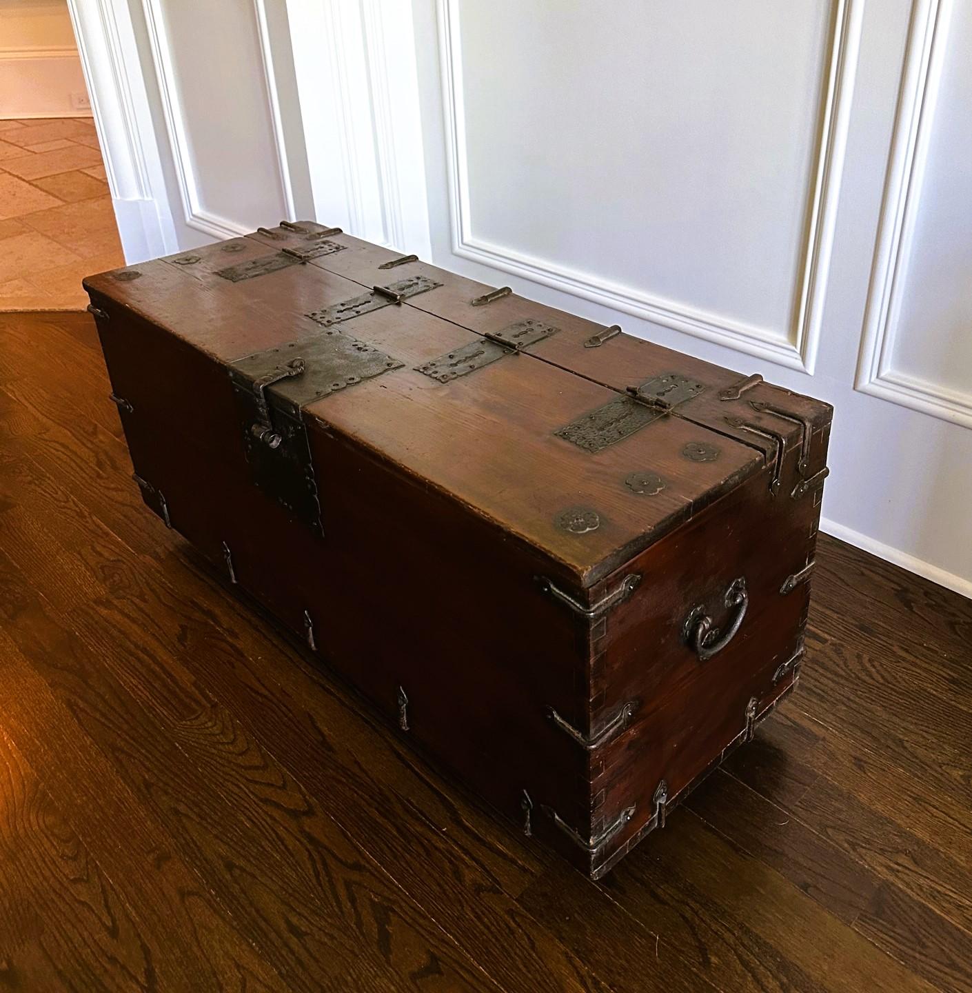Other Antique Korean Ton-Kwe Chest Joseon Dynasty For Sale