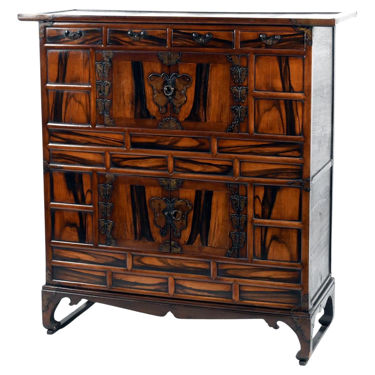 Antique Korean Two-Level Storage Chest Ich’ung Jang with Persimmon Panels For Sale 11