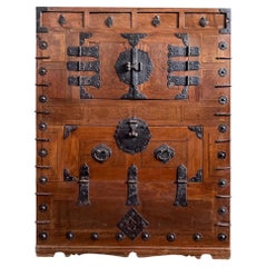 Antique Korean Two-Level Wood Chest Jeon-Ju Jang