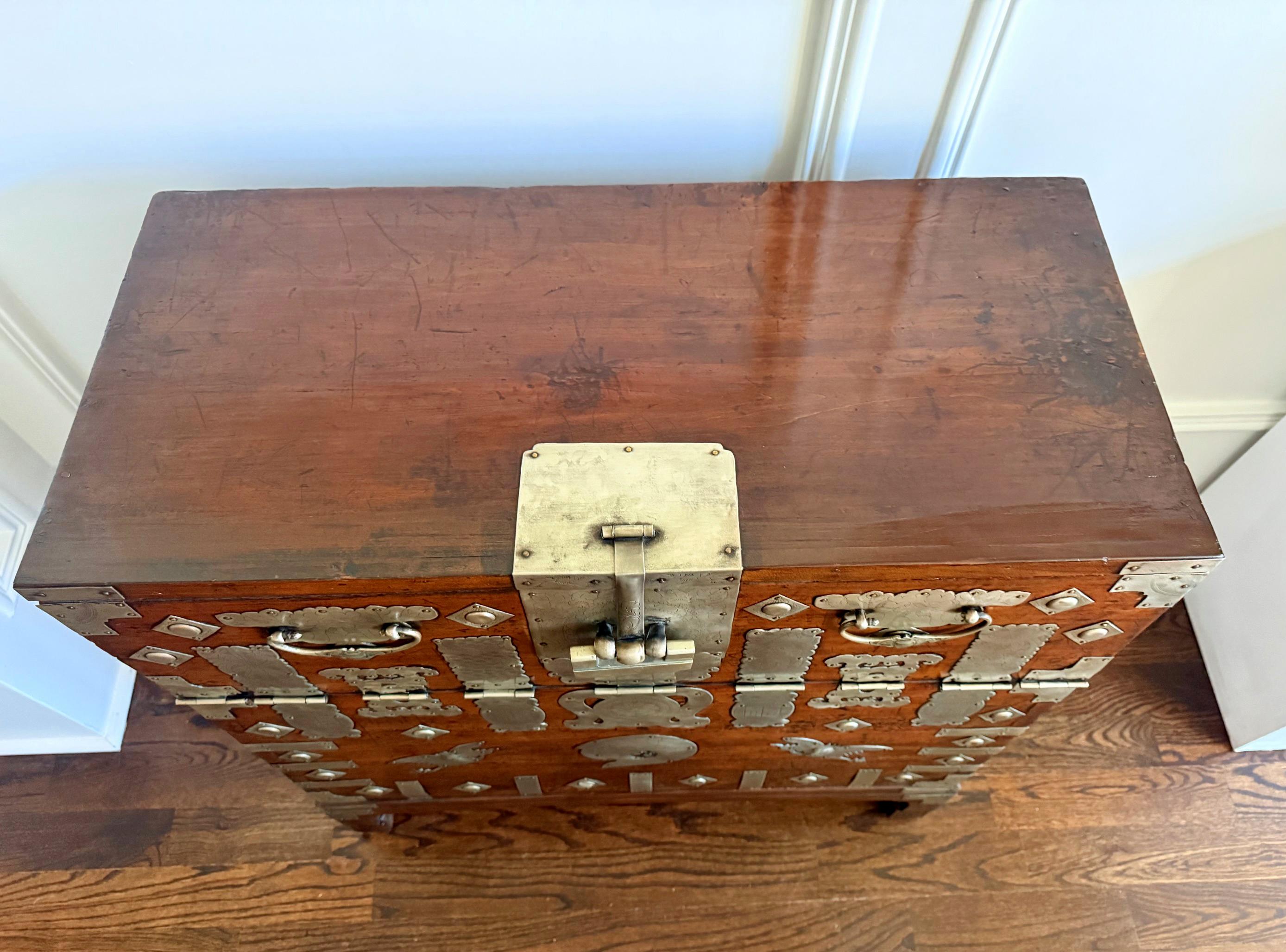 19th Century Antique Korean Wedding Bandaji Chest Joseon Dynasty Original Invoice For Sale