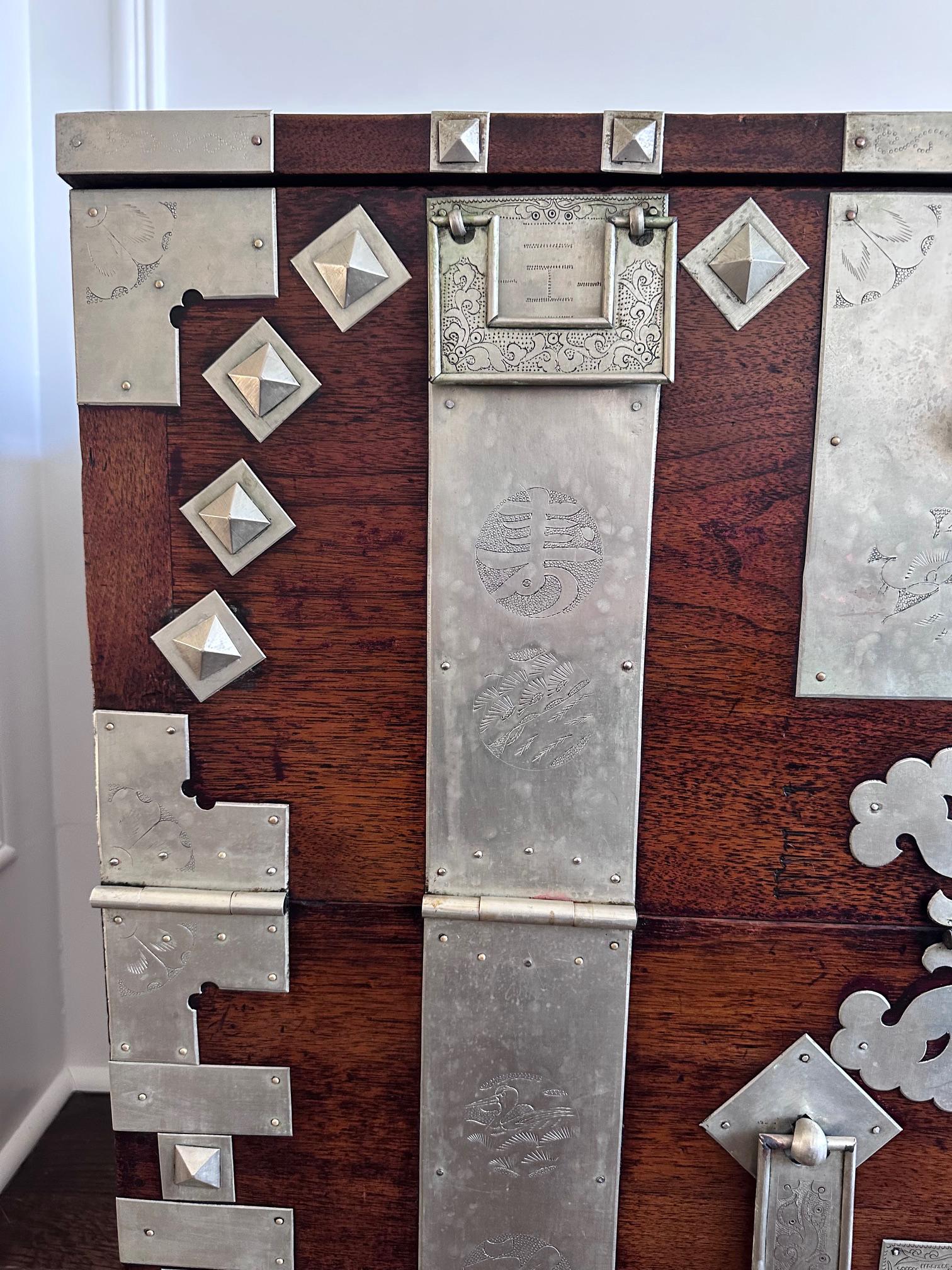 Antique Korean Wedding Bandaji Chest Pyongyang Joseon Dynasty For Sale 8