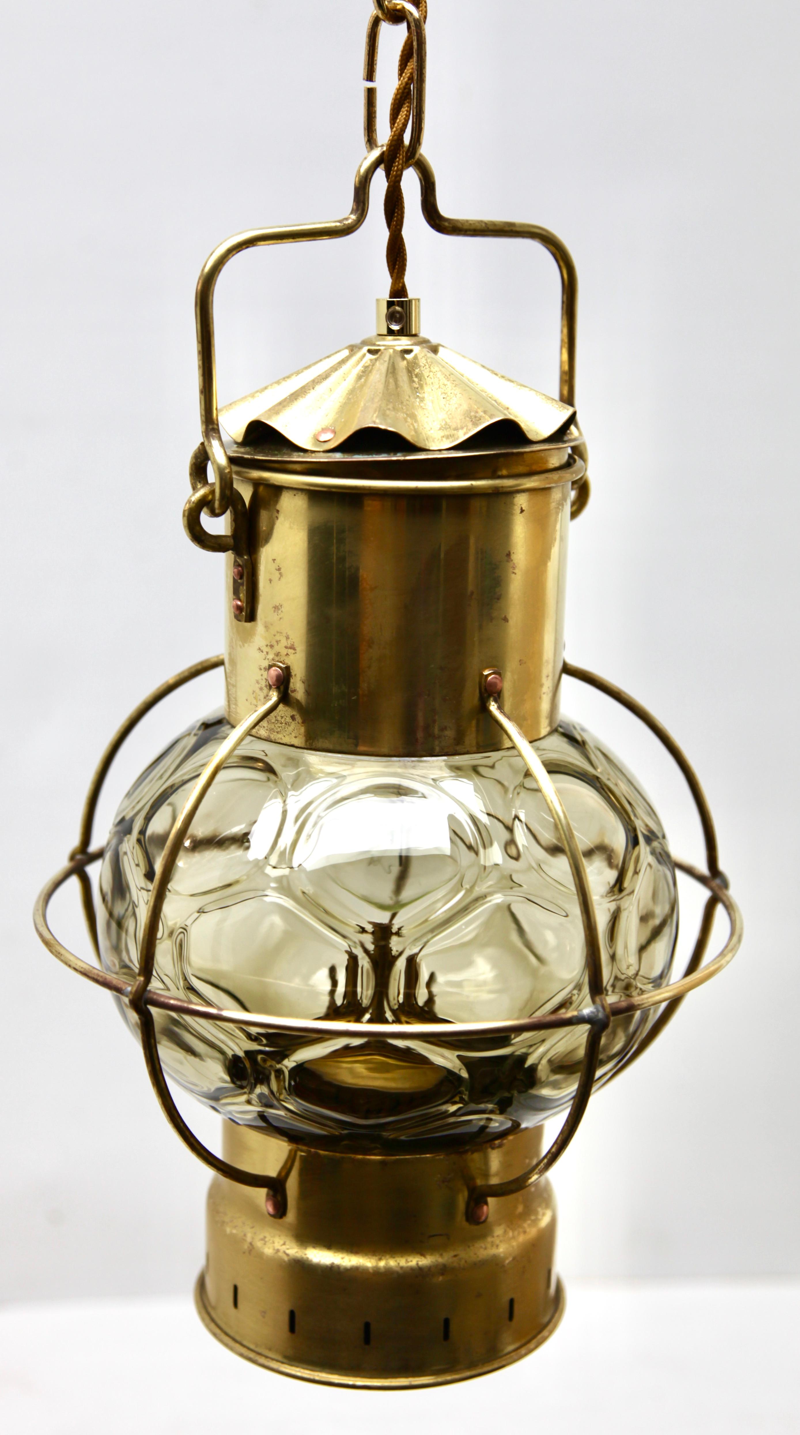 Anglais Lampe de bateau à huile Kosmos Brenner transformée en électrique, années 1900
