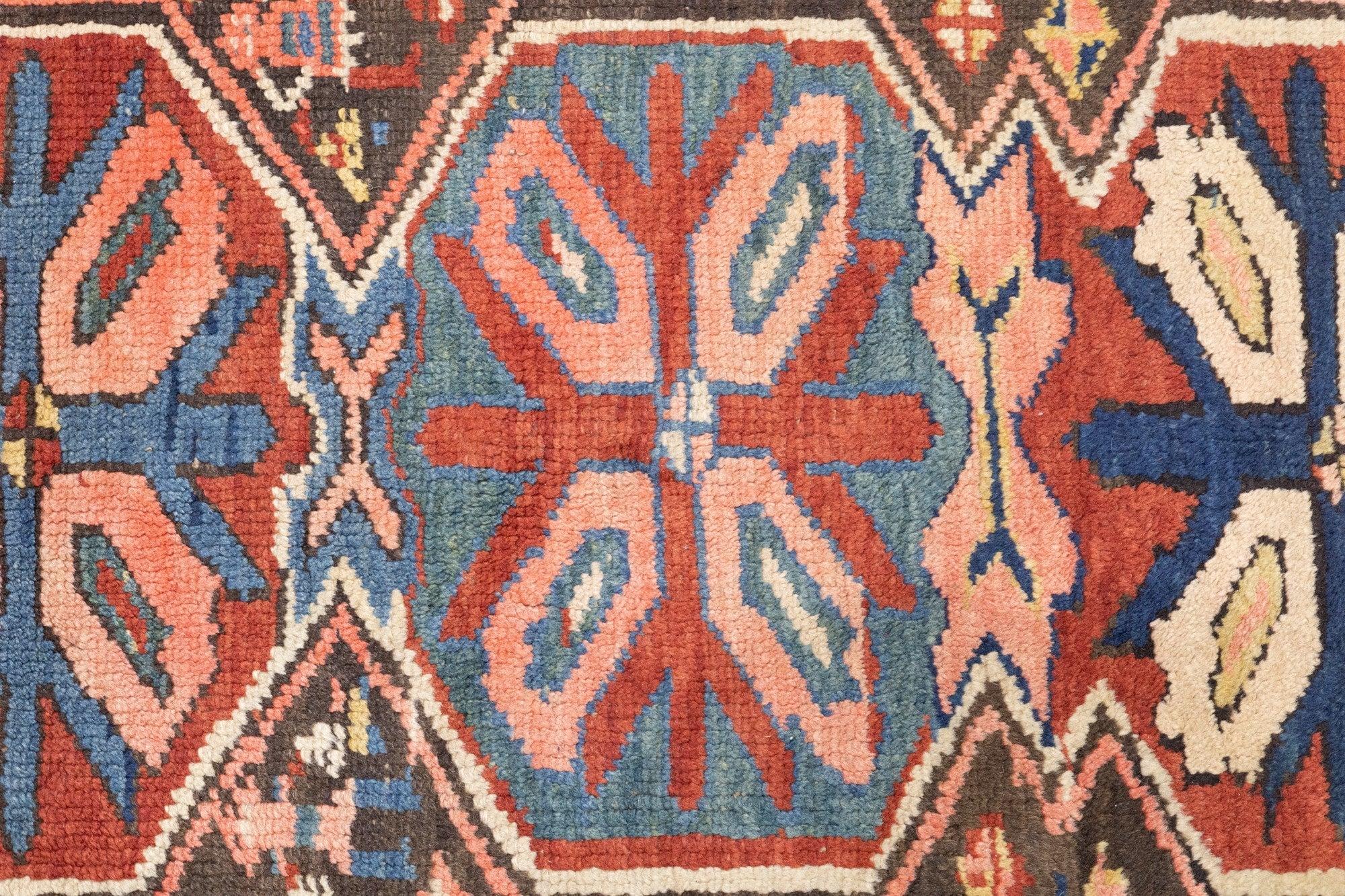 Tapis Kuba ancien 3'11'' x 6'11'' en vente 3