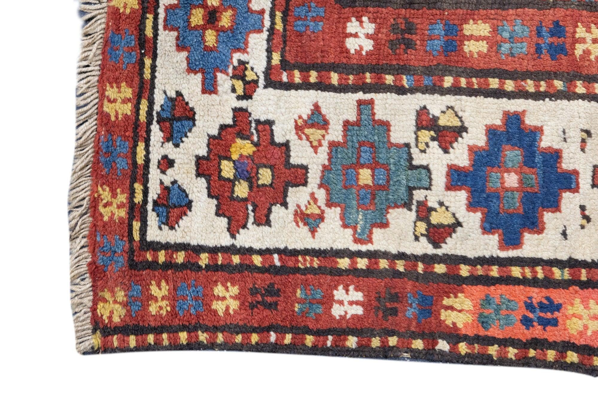 Tapis Kuba ancien 3'11'' x 6'11'' en vente 1