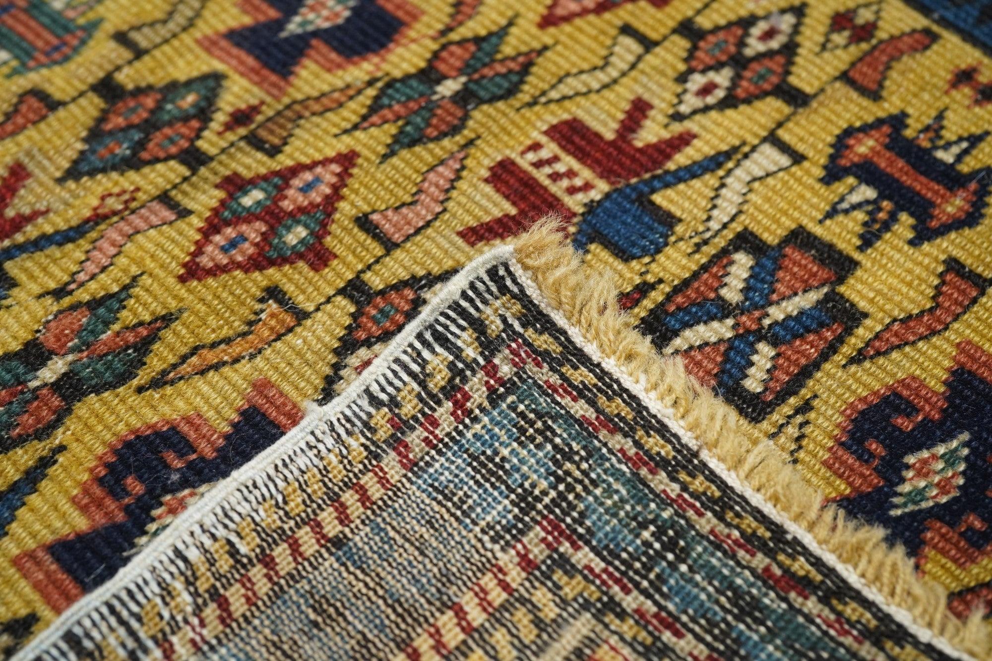 Laine Tapis Kuba ancien de 3'2'' x 4'7'' en vente