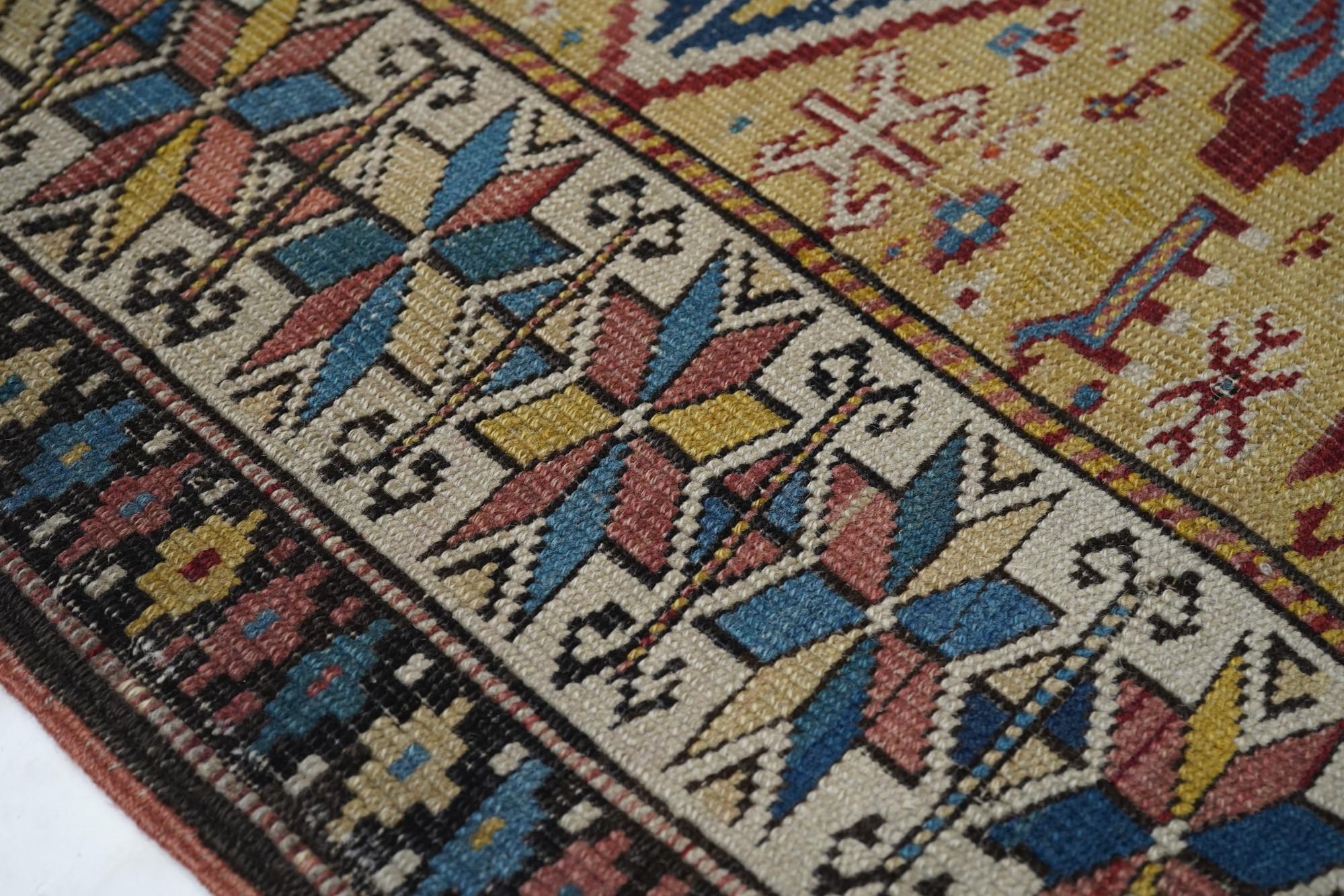 Caucasien Tapis Kuba ancien de 3'2'' x 4'9'' cm en vente