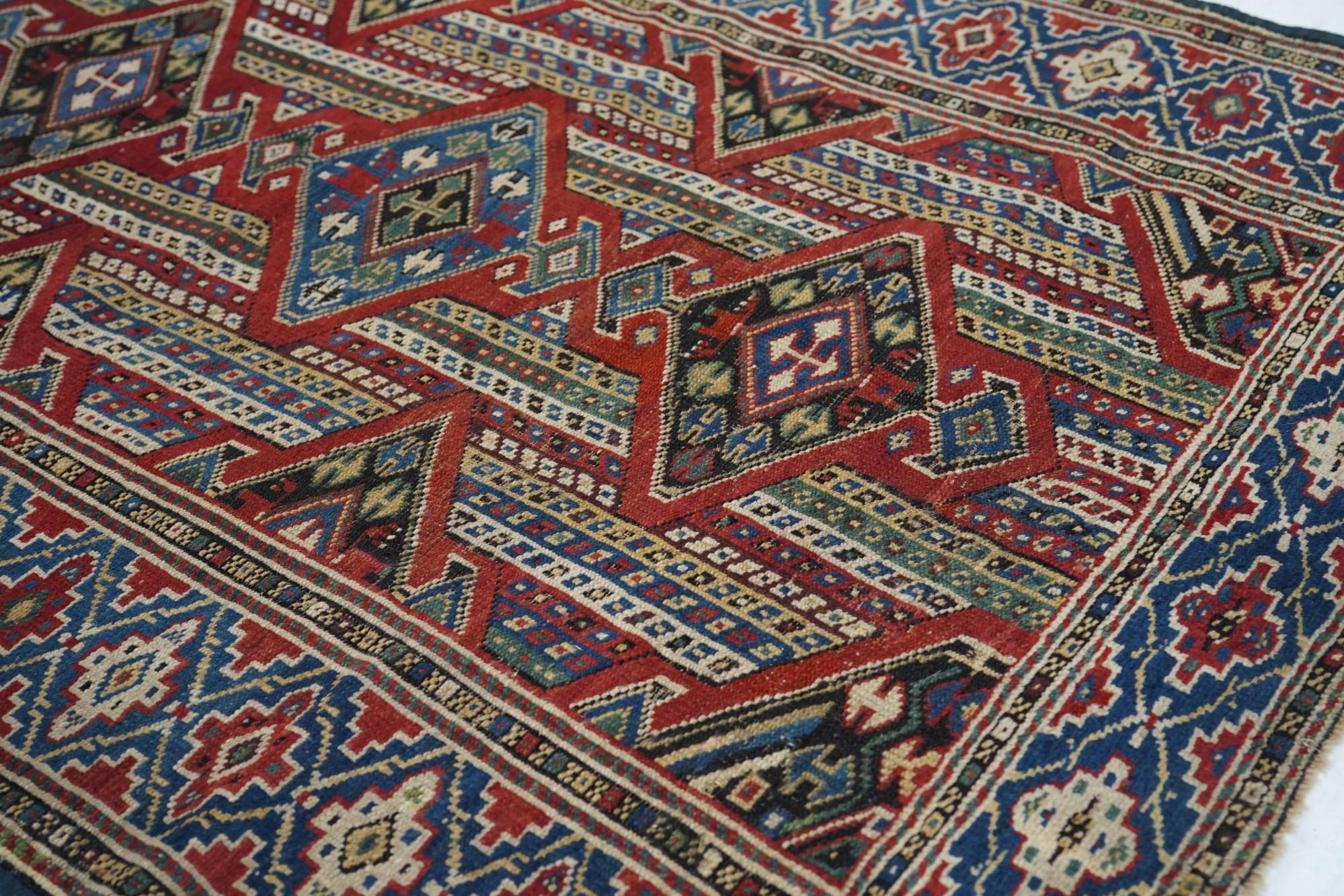 Fin du XIXe siècle Tapis Kuba ancien de 3'3'' x 4'6'' cm en vente