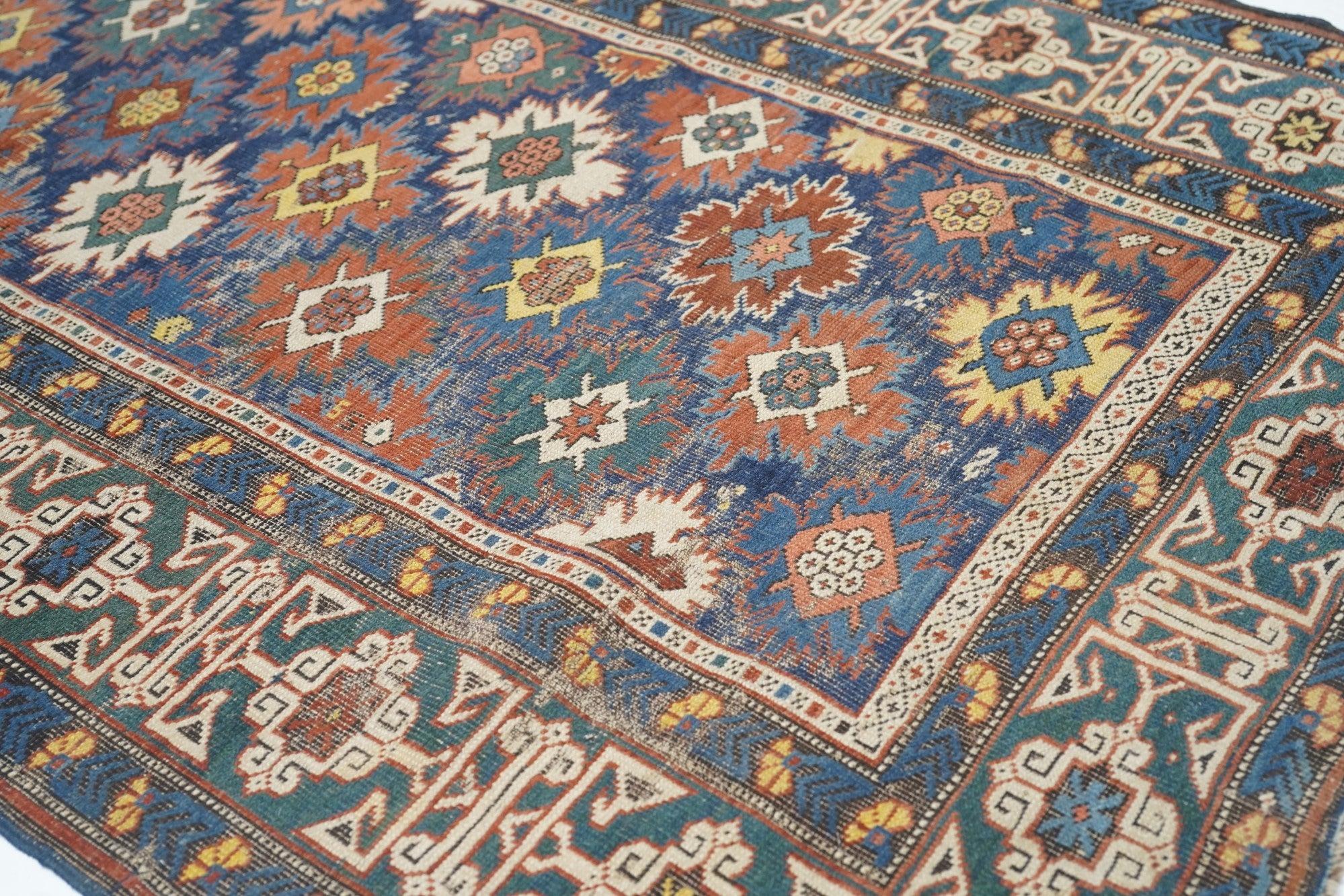 Noué à la main Tapis Kuba ancien de 3'4'' x 11'10'' en vente