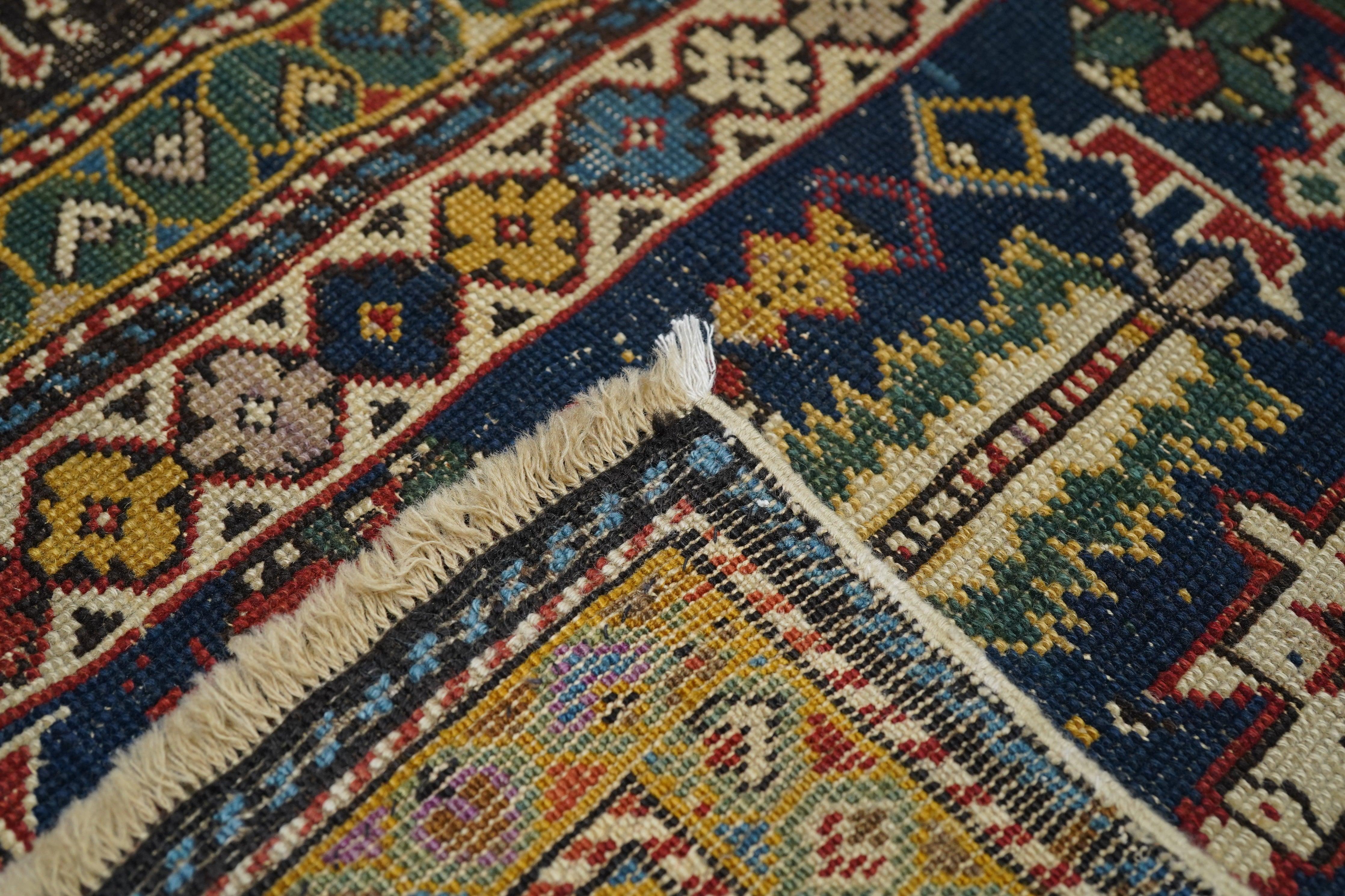 XIXe siècle Tapis Kuba ancien 3'4'' x 4'8'' en vente