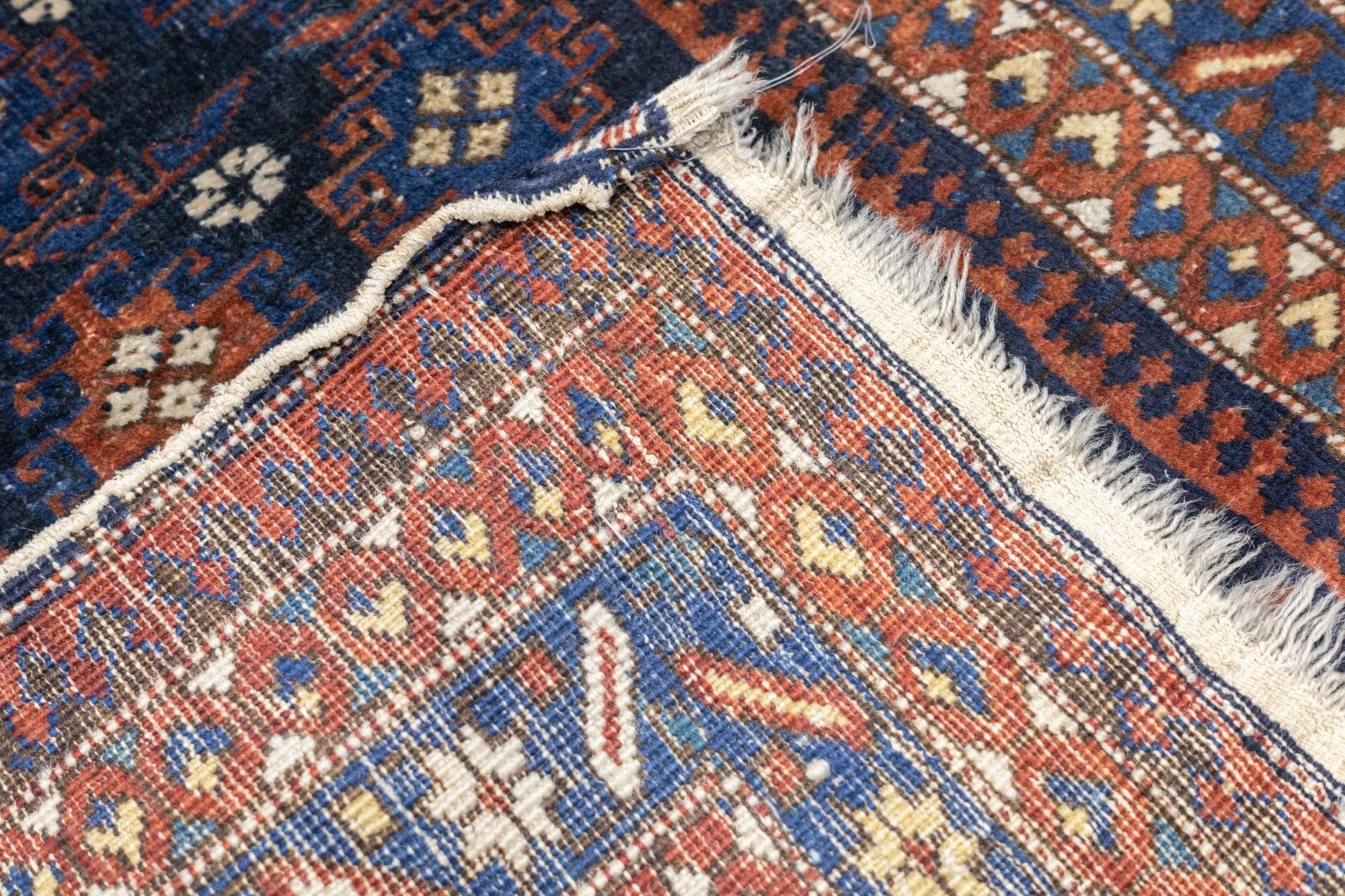 Caucasien Tapis Kuba ancien 4'1'' x 5'9'' en vente