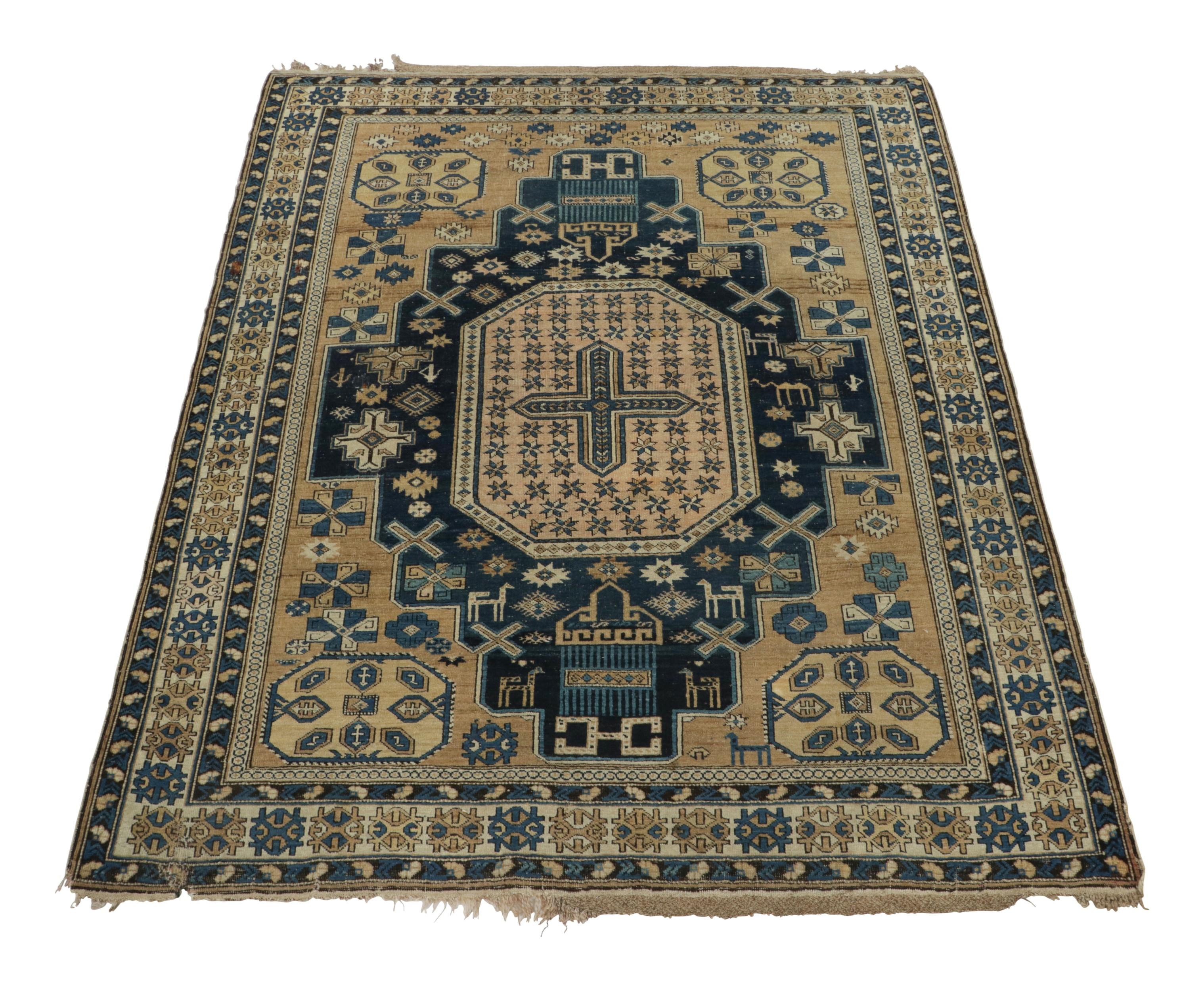 Antique Kuba Rug in Blue and Beige with Geometric Medallion - Rug & Kilim In Good Condition For Sale In Long Island City, NY