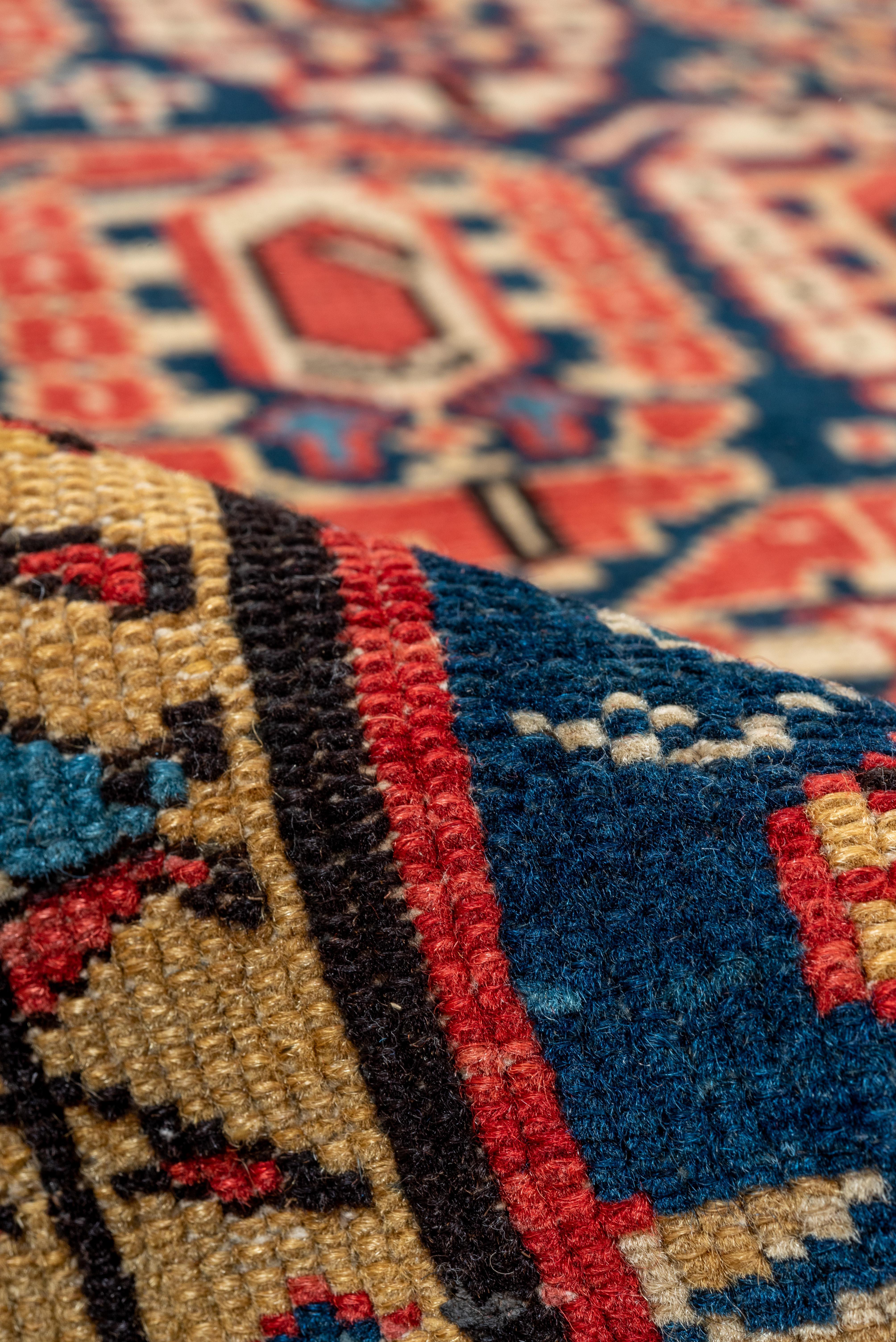 Antique Kuba Rug – Latch Hook Medallion Repeat Design In Good Condition For Sale In New York, NY