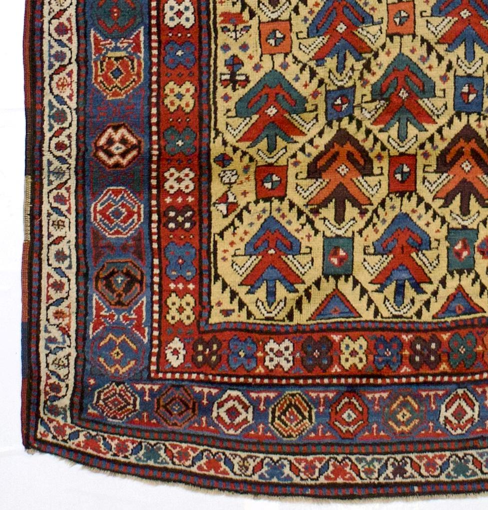 Feiner antiker Ganjeh-Kazak-Teppich 3'10