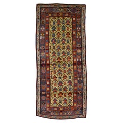 Feiner antiker Ganjeh-Kazak-Teppich 3'10" x 9'3