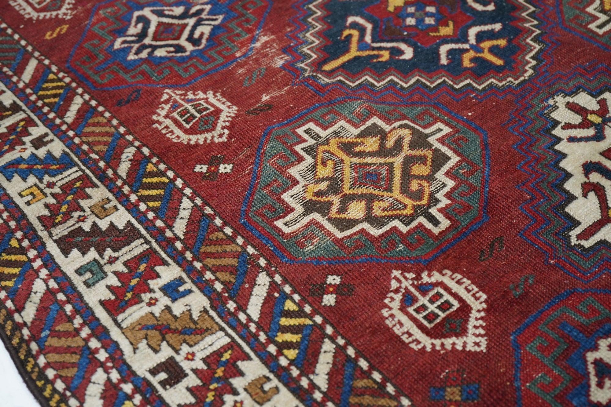 Caucasien Tapis de couloir Kuba ancien 4'2'' x 12'6'' en vente