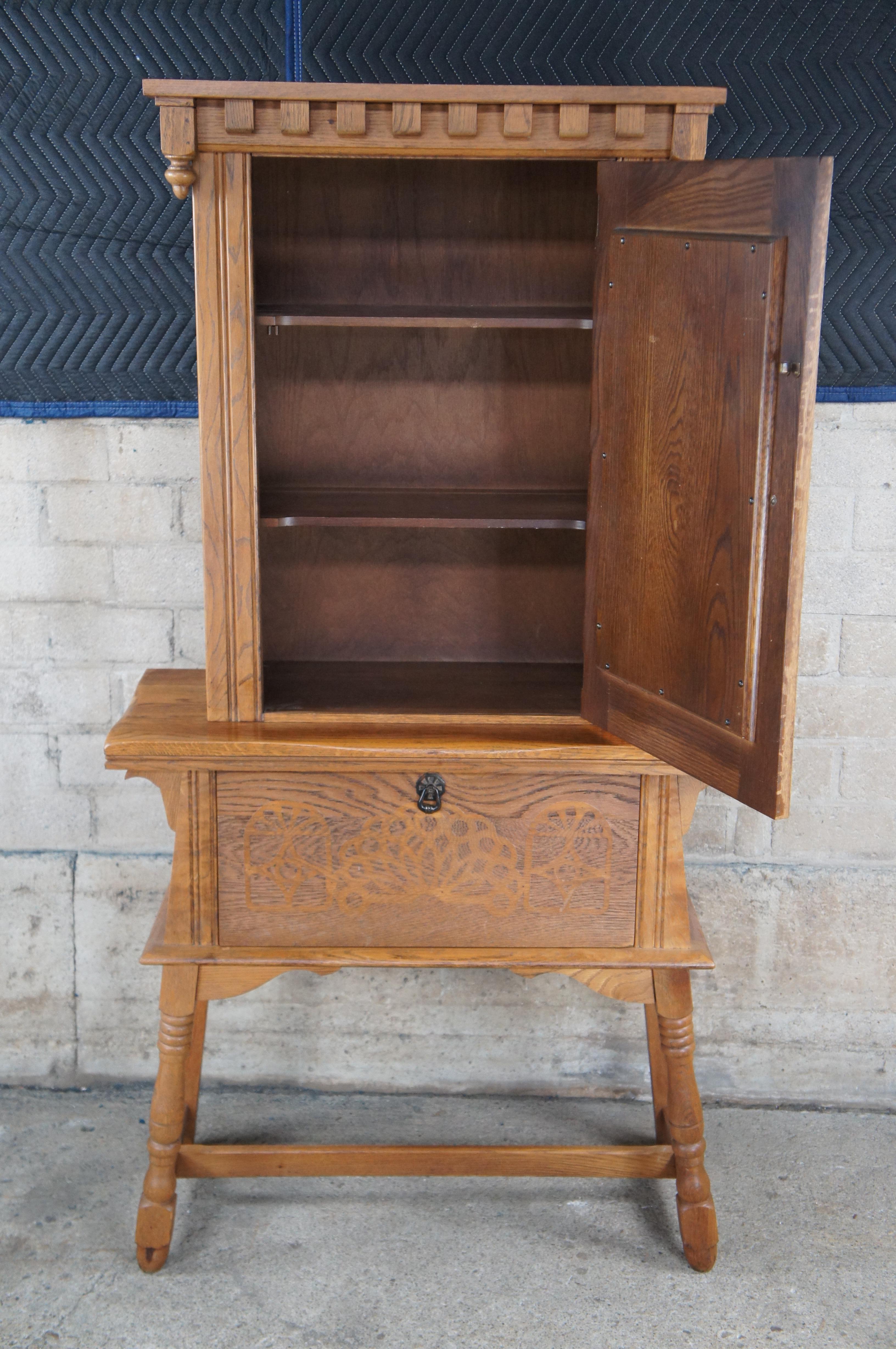 Antiguo Kuchins Roble Arts & Crafts Drybar Consola Armario China Armario Conejera en Bueno estado para la venta en Dayton, OH