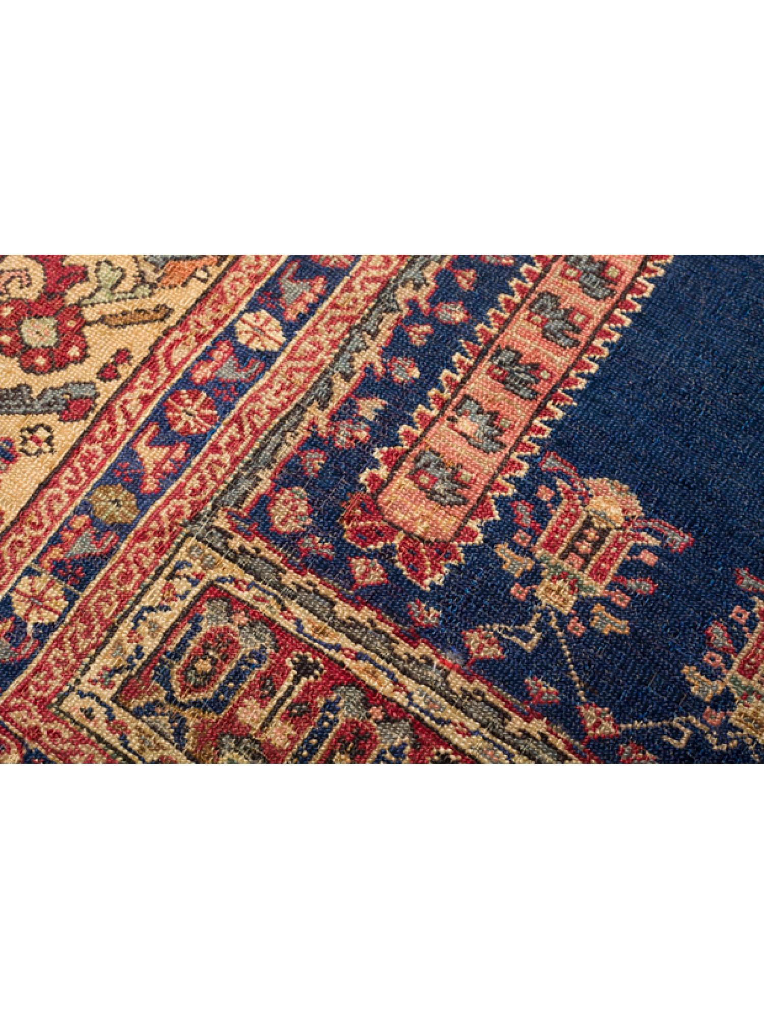 Hand-Woven Antique Kula Prayer Rug Western Anatolian Turkish Mihrab Carpet Rare Design For Sale