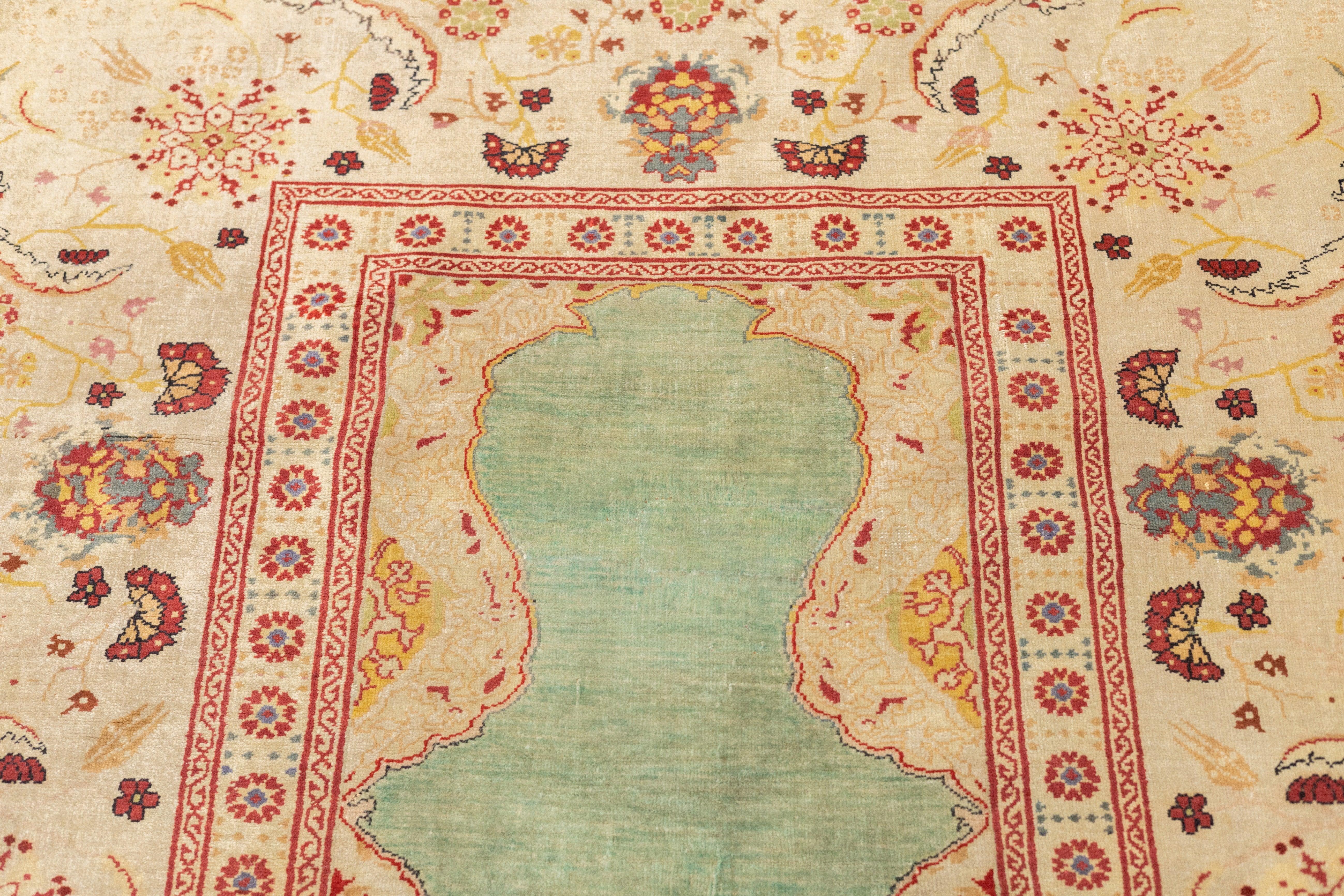 Antiker Kumkapi-Teppich 4'4'' x 5'11'' im Angebot 5