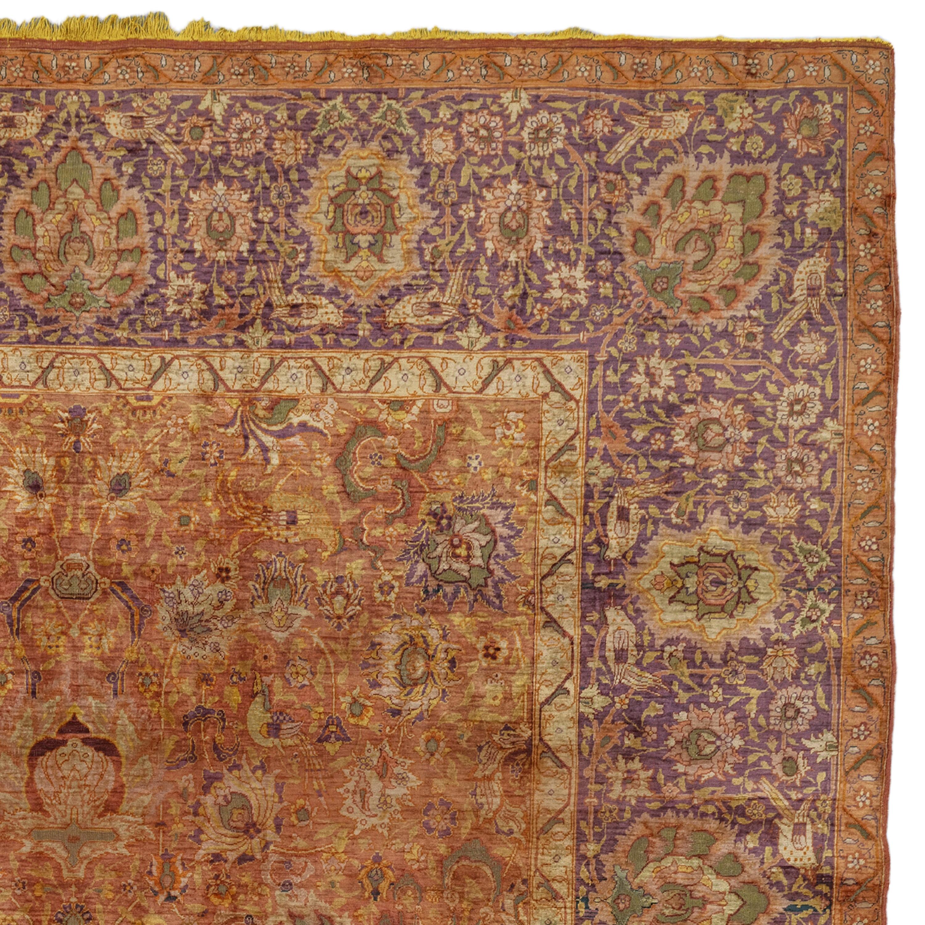 Antique Kumkapi Signed Silk & Metal Thread Rug - Circa 1920’s. In Good Condition For Sale In Sultanahmet, 34