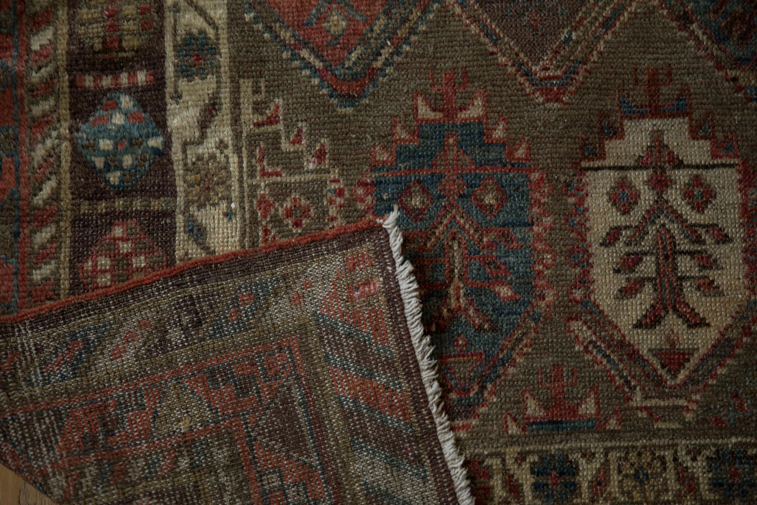 Antiker Kurdischer Hamadan-Teppich-Läufer, Kurdisch im Angebot 3