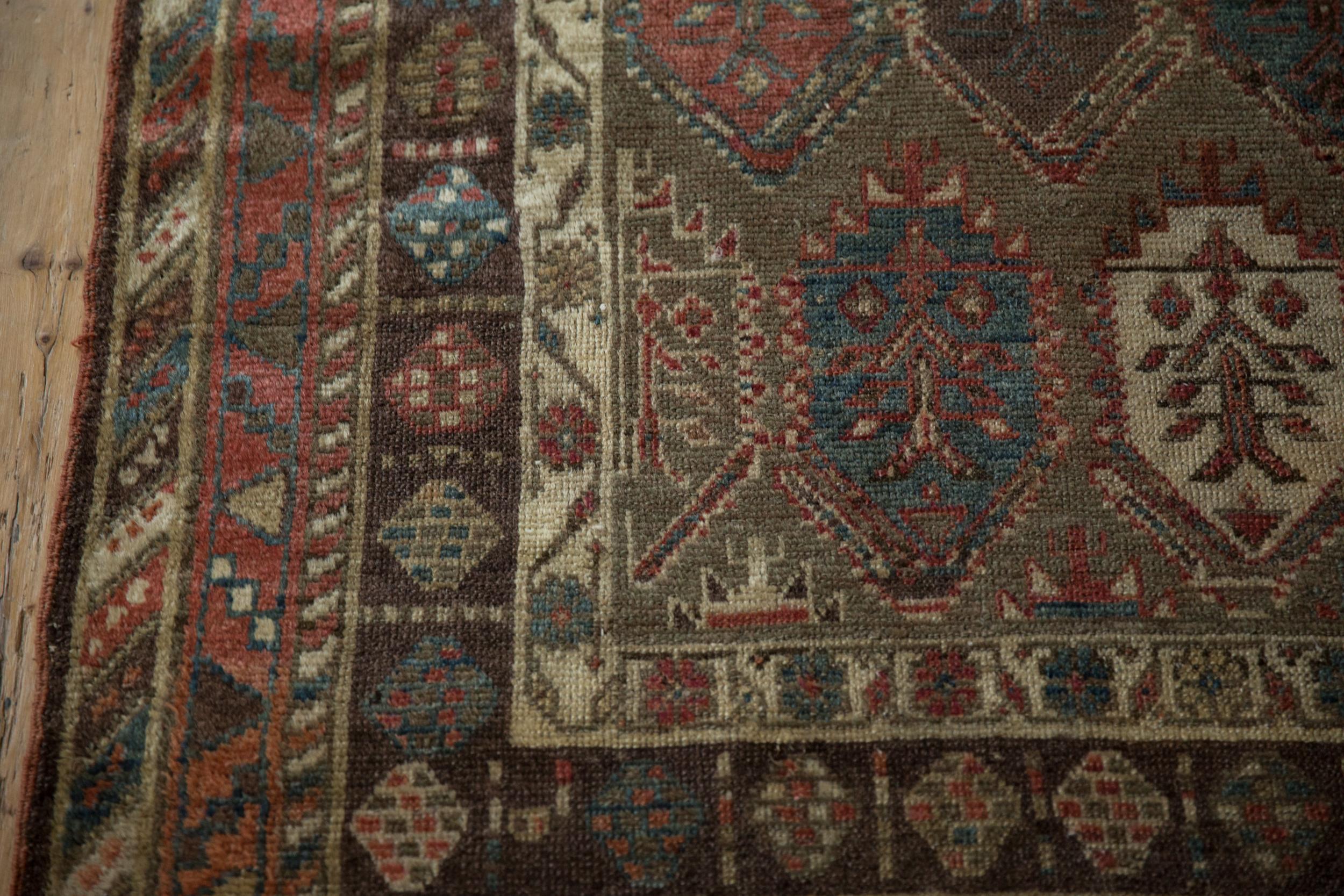 Antiker Kurdischer Hamadan-Teppich-Läufer, Kurdisch im Angebot 1