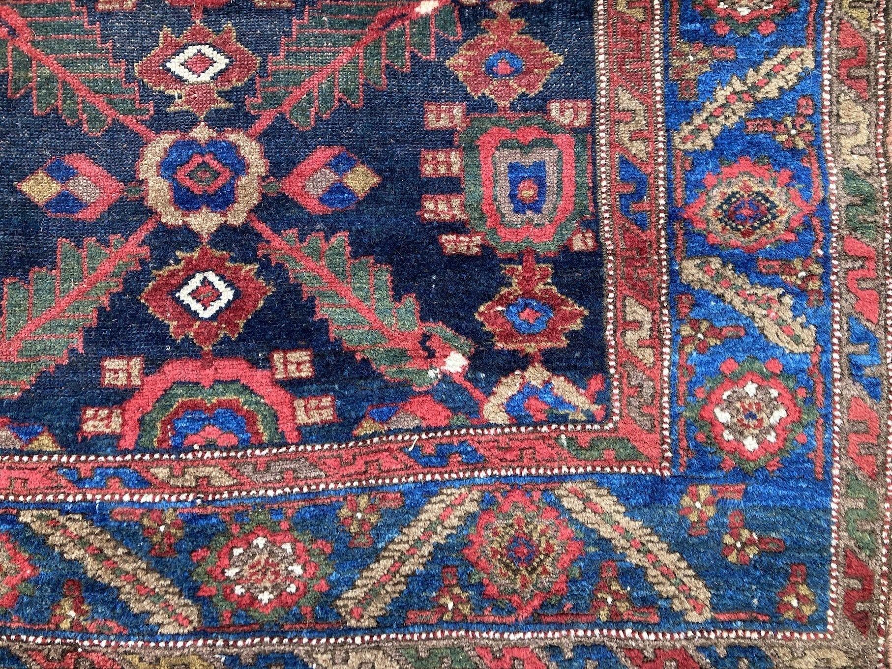 Antiker Kurdischer Teppich 2,06 m x 1,31 m im Angebot 1