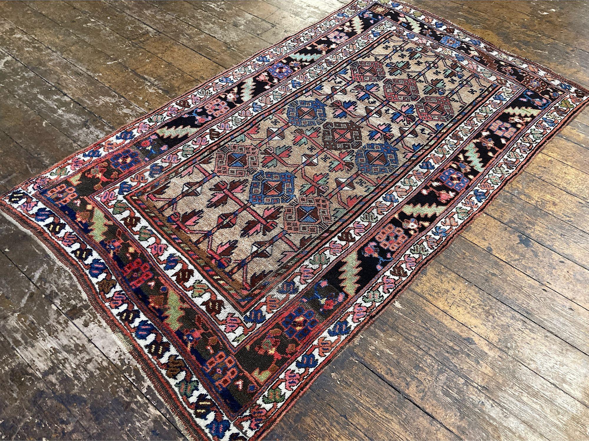 Alfombra kurda antigua 2,12 m x 1,23 m en venta 1