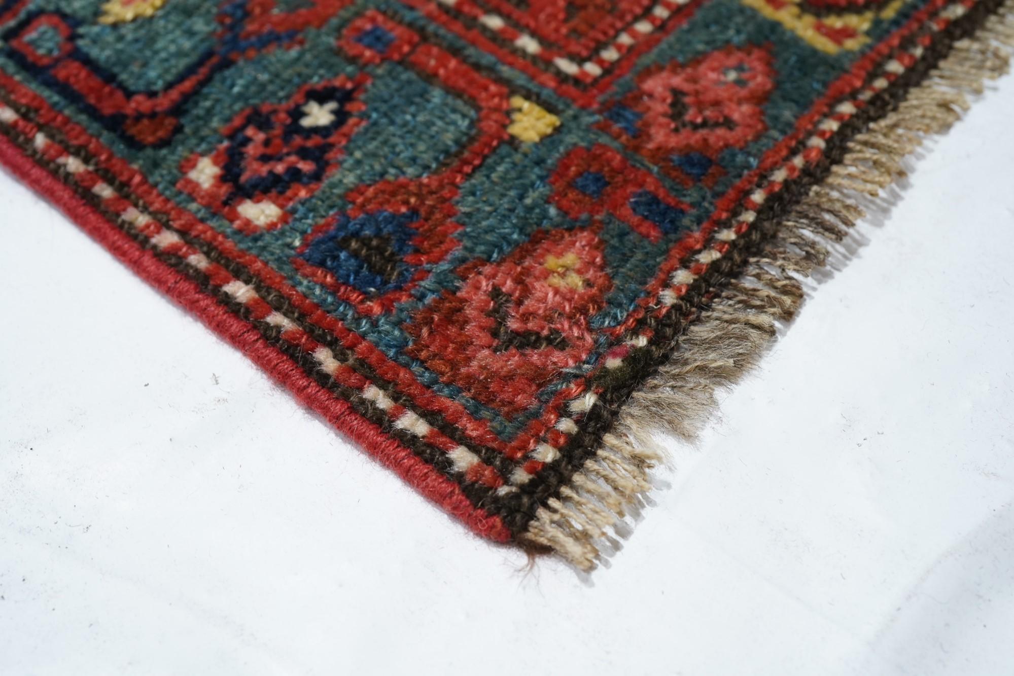 Antique Kurdish Rug In Excellent Condition For Sale In New York, NY