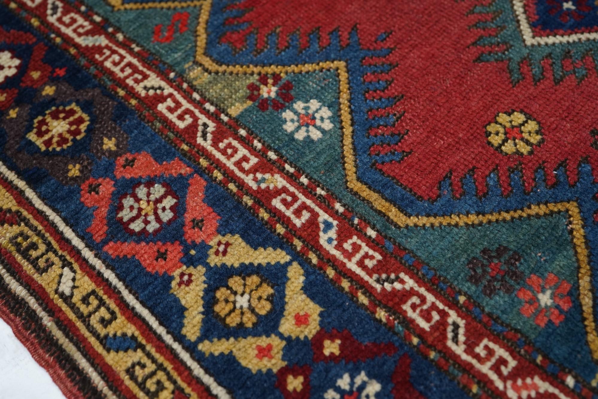 Antique Kurdish Rug In Good Condition For Sale In New York, NY