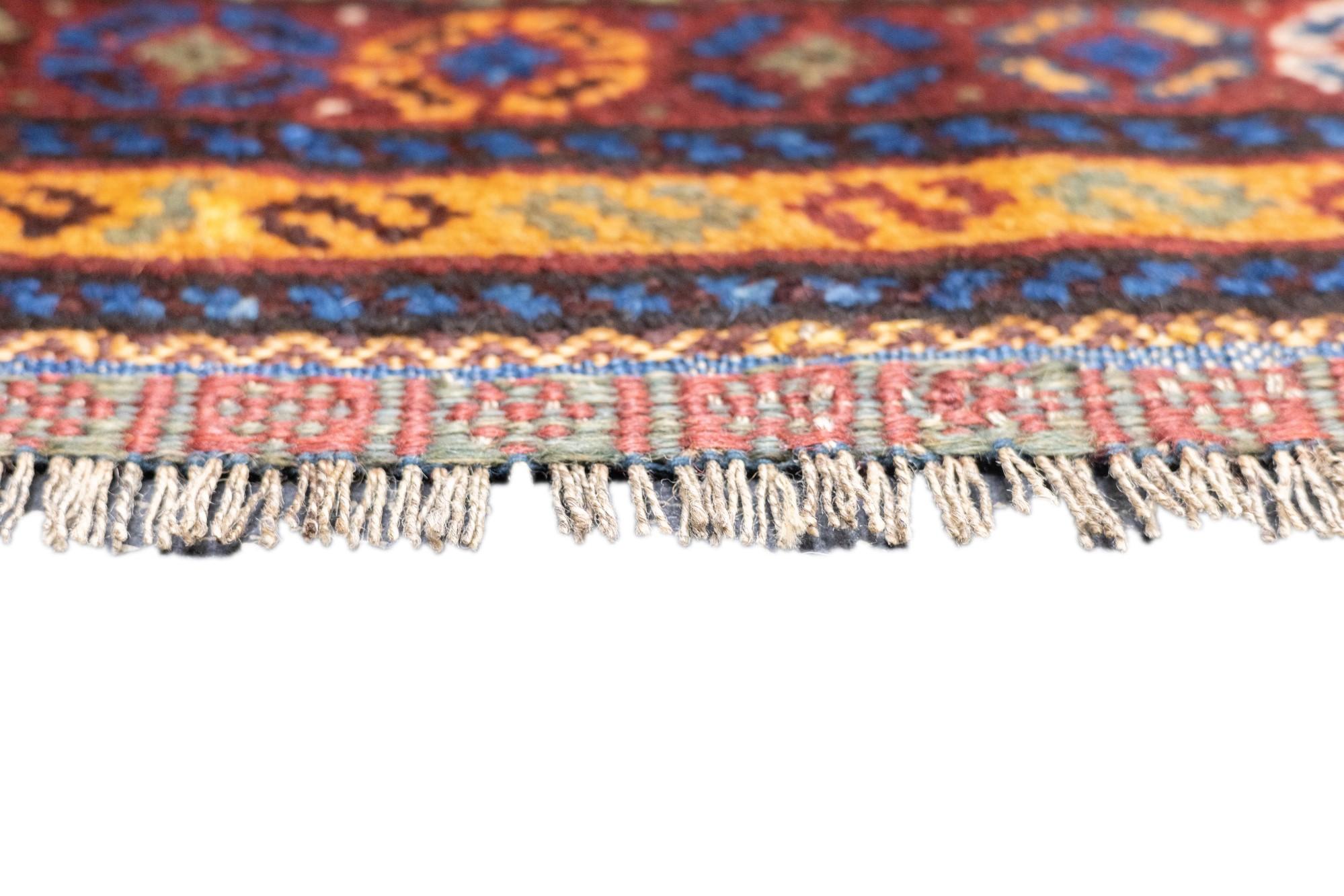 Antique Kurdish Rug 5'3'' x 8'3'' In Good Condition For Sale In New York, NY