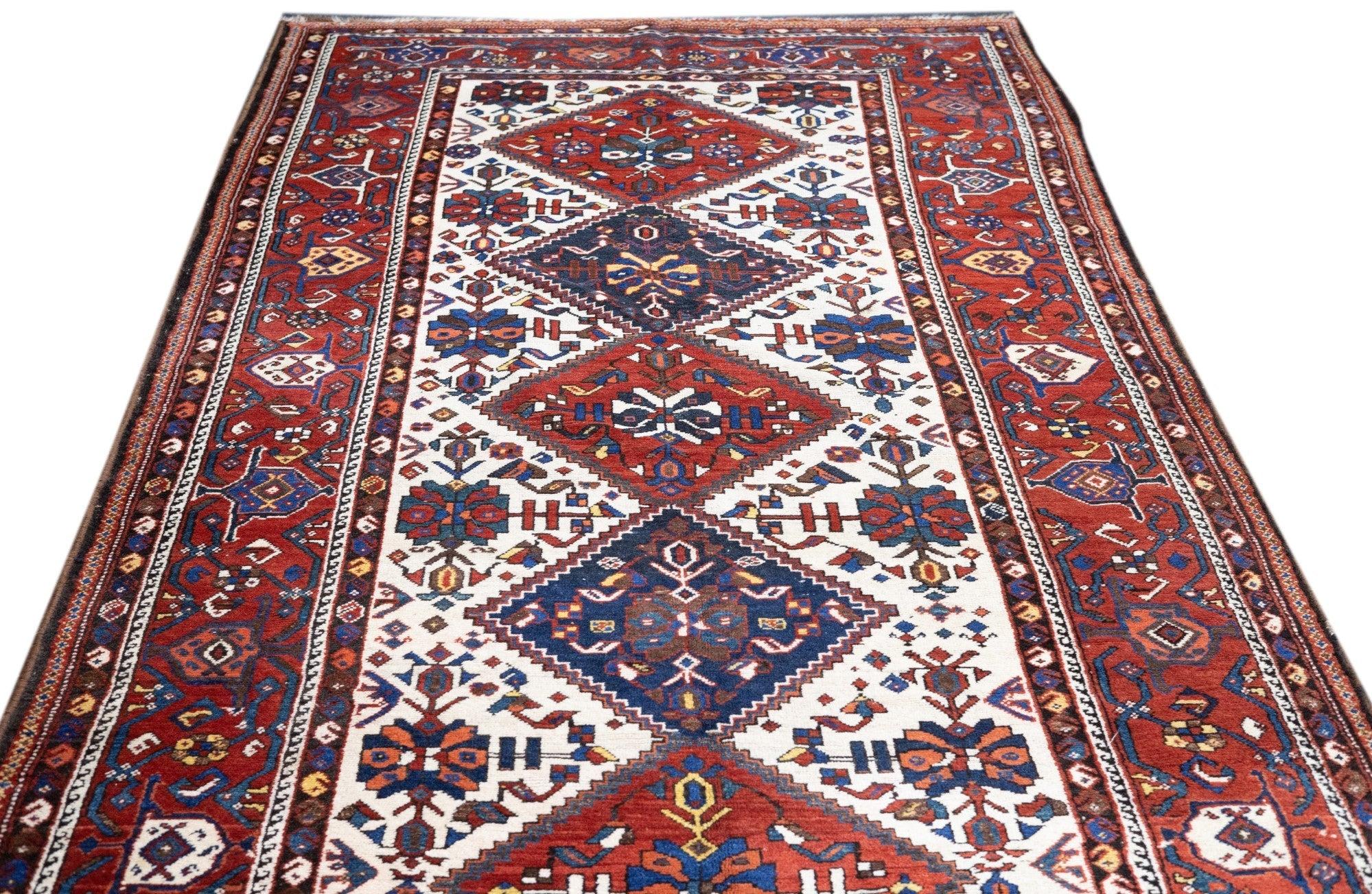 Antiker Kurdischer Teppich 5'7'' x 10'10'' im Angebot 1