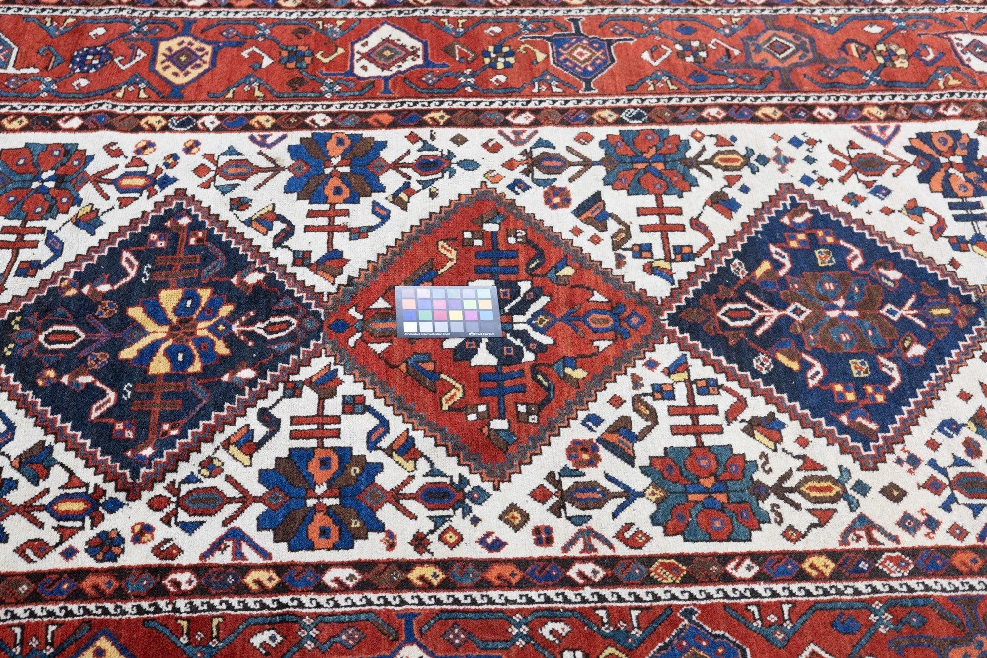 Antiker Kurdischer Teppich 5'7'' x 10'10'' im Angebot 2