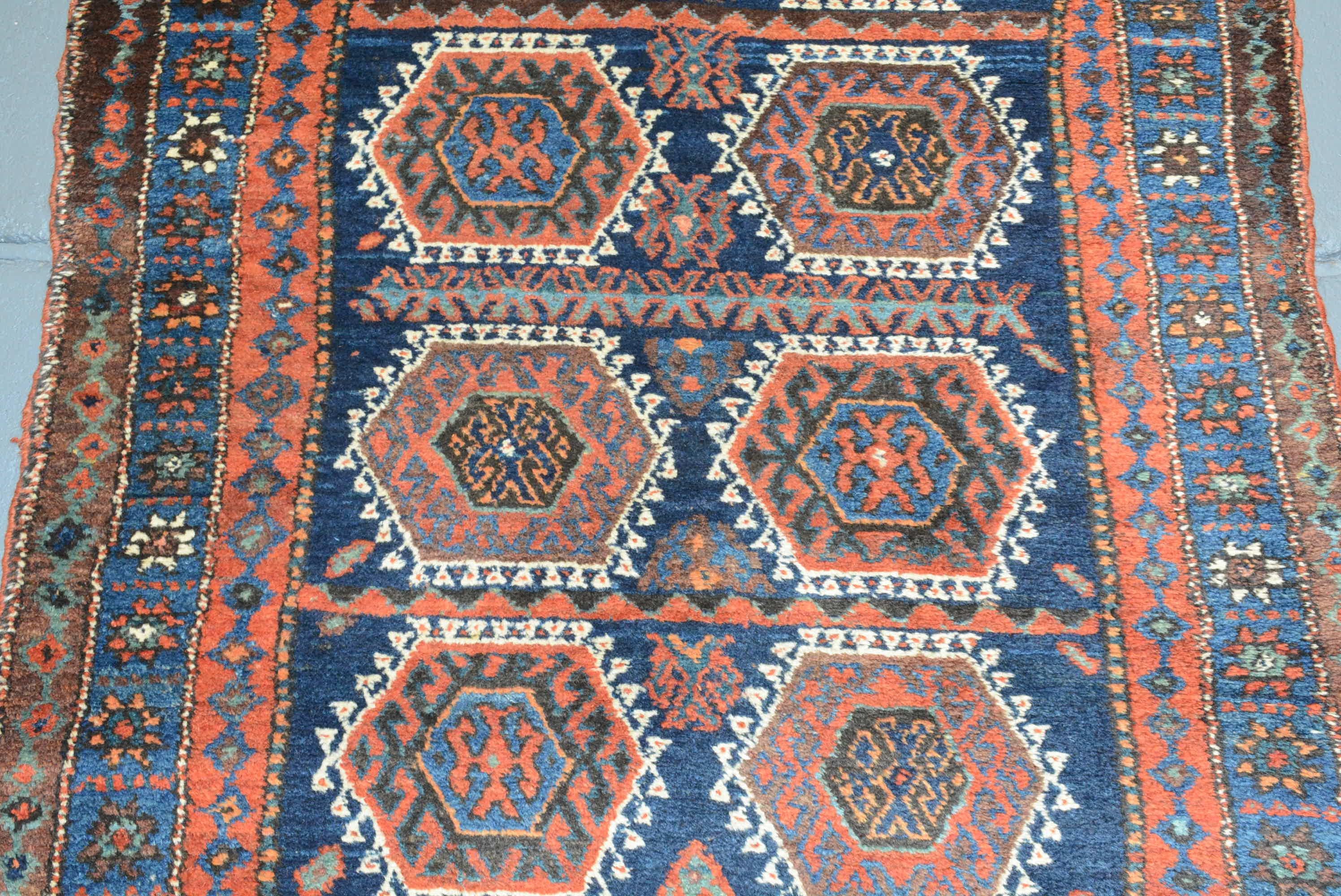 Antiker kurdischer Teppich (Persisch) im Angebot