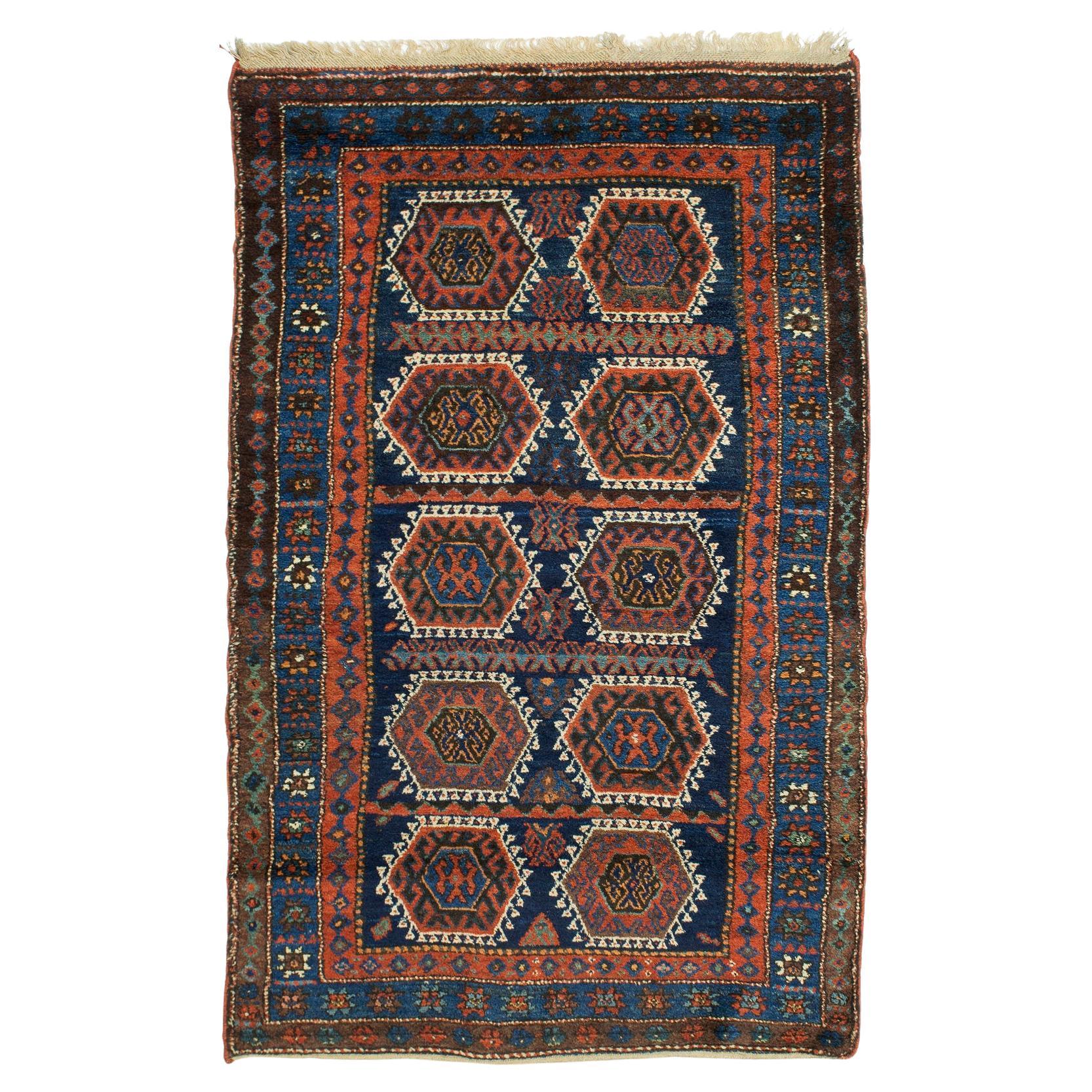 Antiker kurdischer Teppich