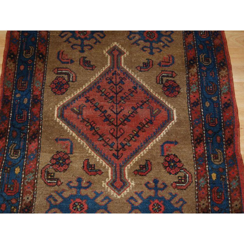 Antique Kurdish Rug from the Greater Hamadan Region In Excellent Condition For Sale In Moreton-In-Marsh, GB