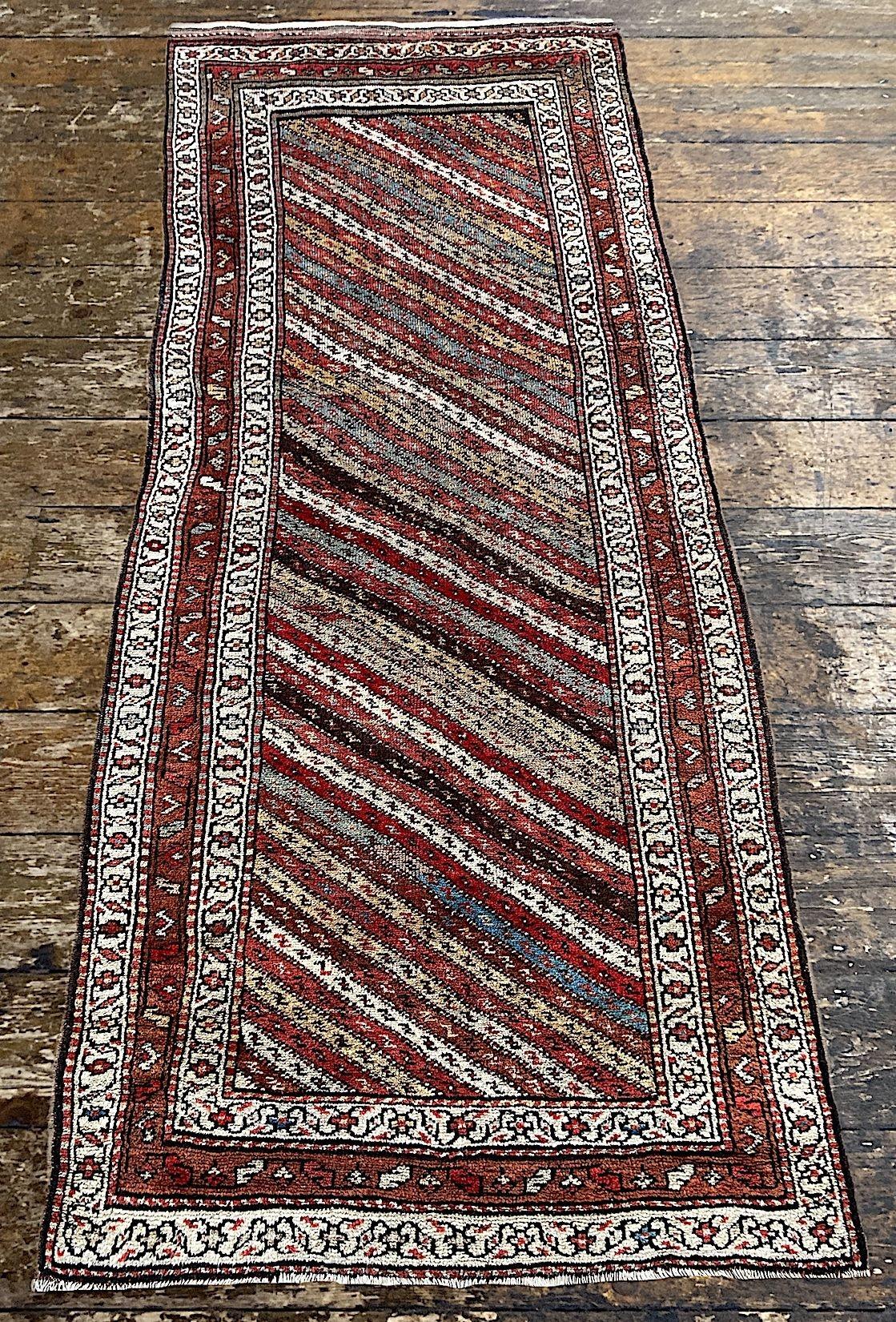Inizio XX secolo Corridore antico curdo 2,63 m x 1,09 m in vendita