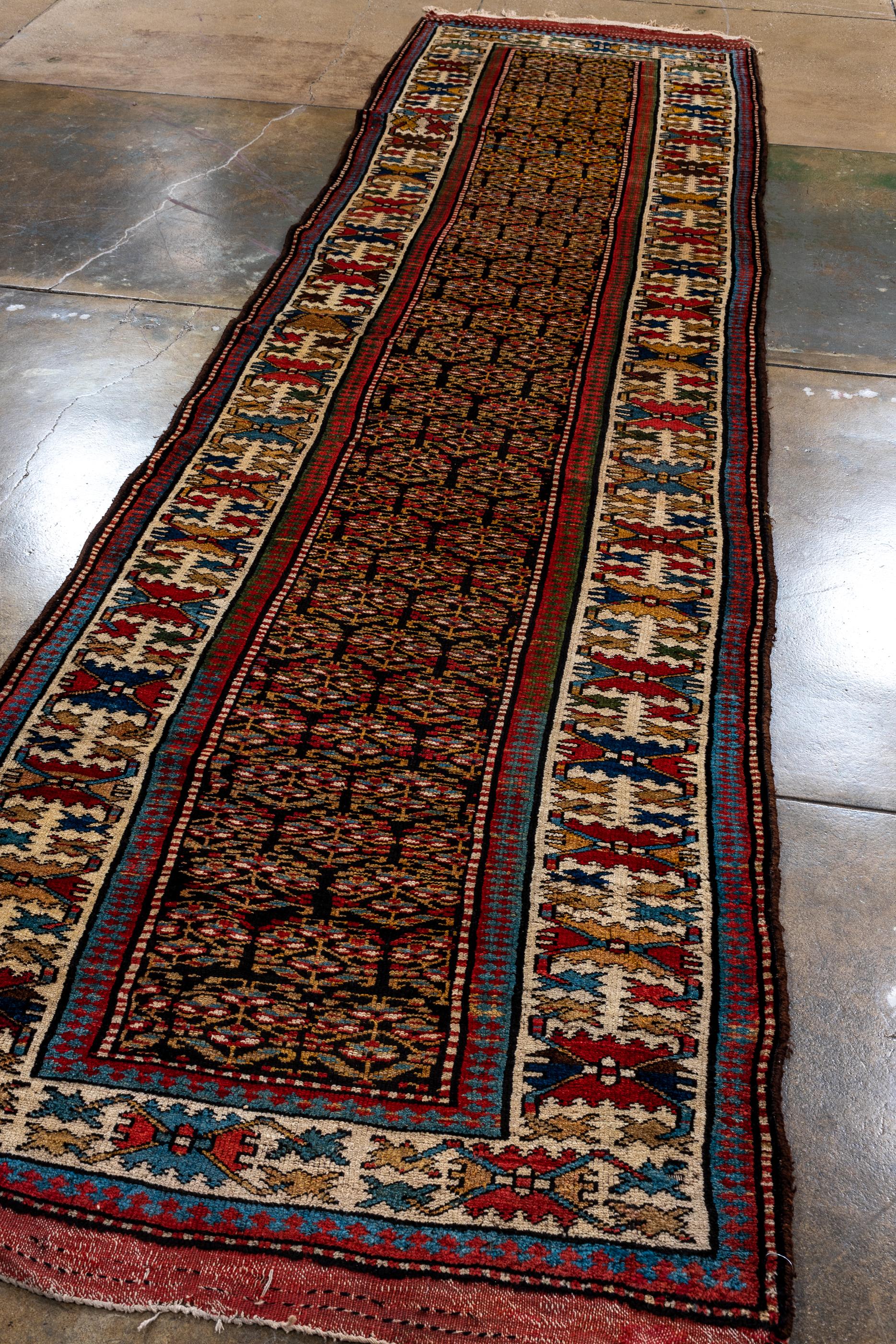 Persiano Antico runner curdo in vendita