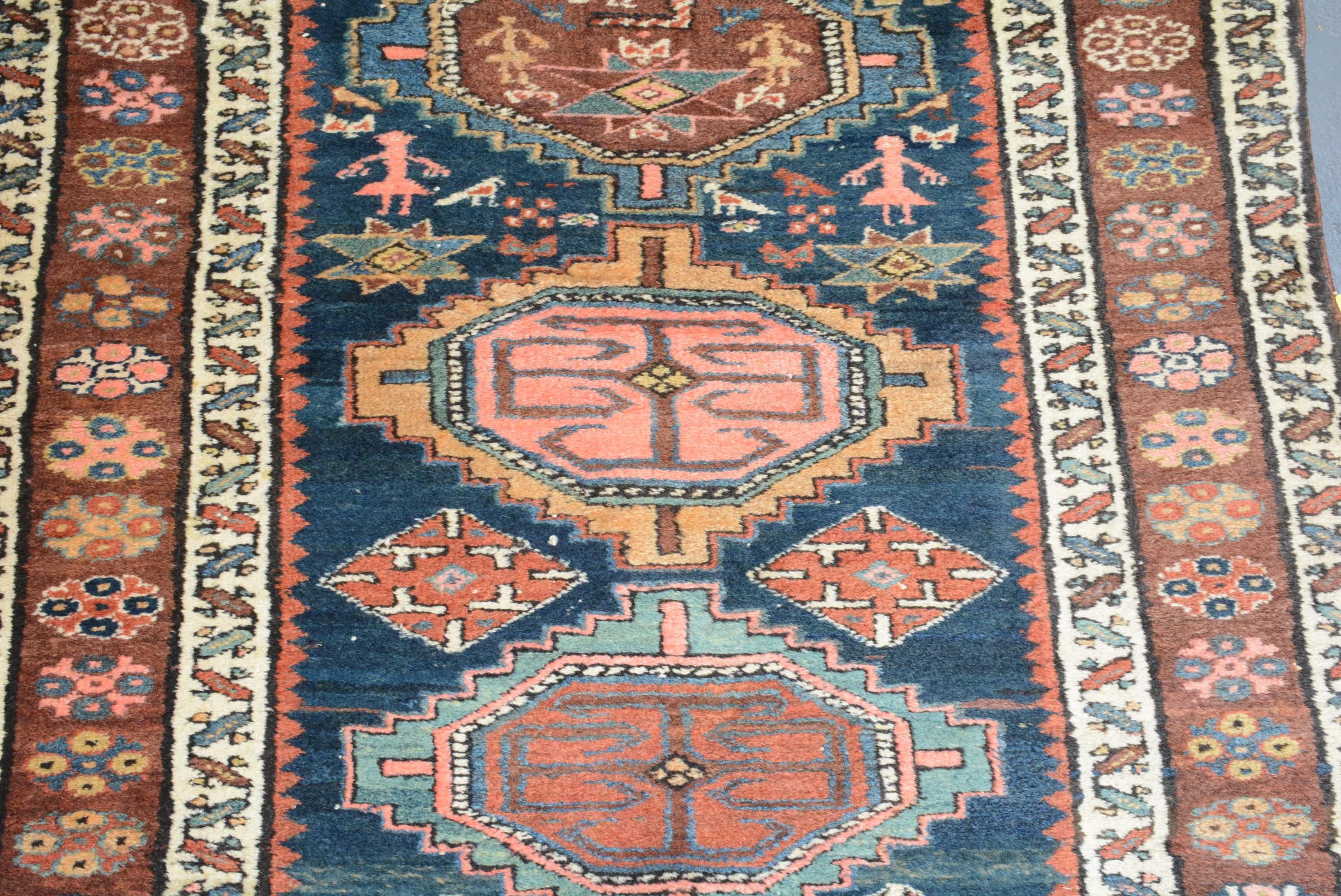 Tribal Tapis de couloir ancien kurde Souj Boulak en vente