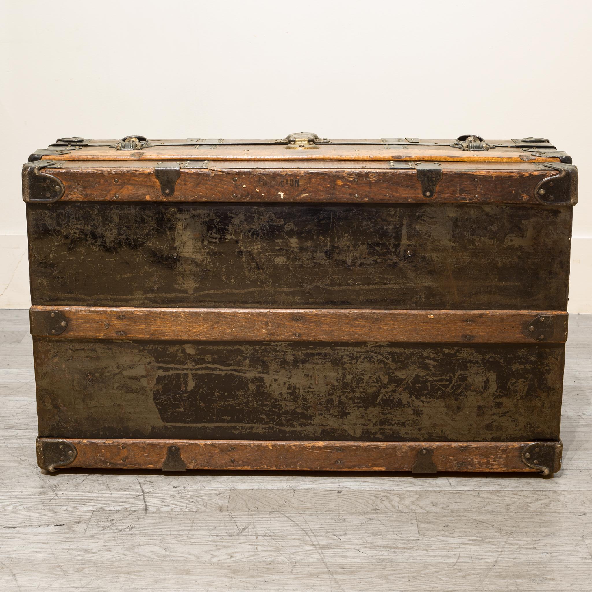 Antique L. Goldsmith and Son Cabin Trunk, circa 1900 In Good Condition In San Francisco, CA