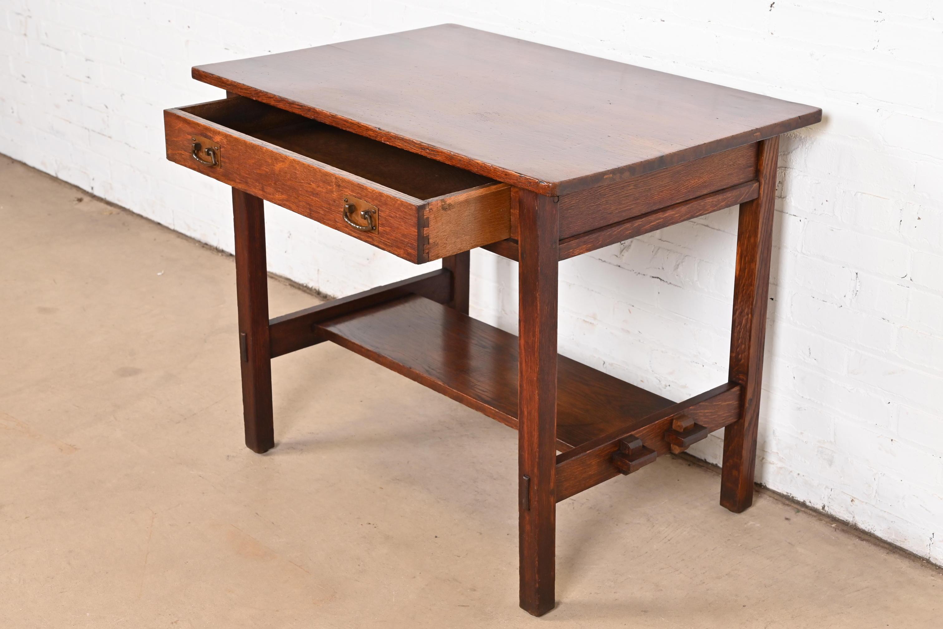 Rame I.L.A. e G.G. Stickley Mission Oak Arts & Crafts - Tavolo da scrittura o da biblioteca in vendita