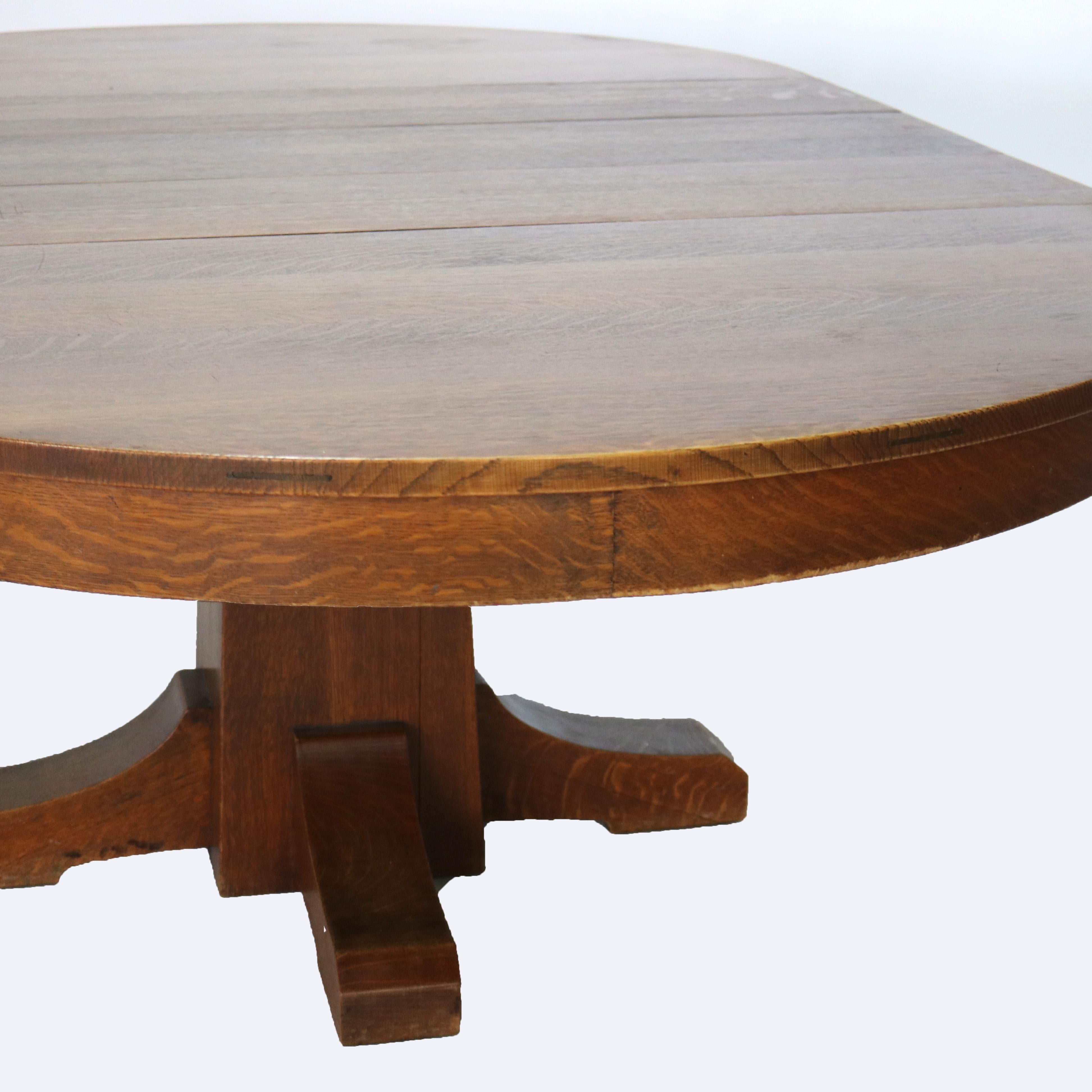 Chêne Ancienne table de salle à manger en chêne Stickley avec trois feuilles signée C1910 en vente