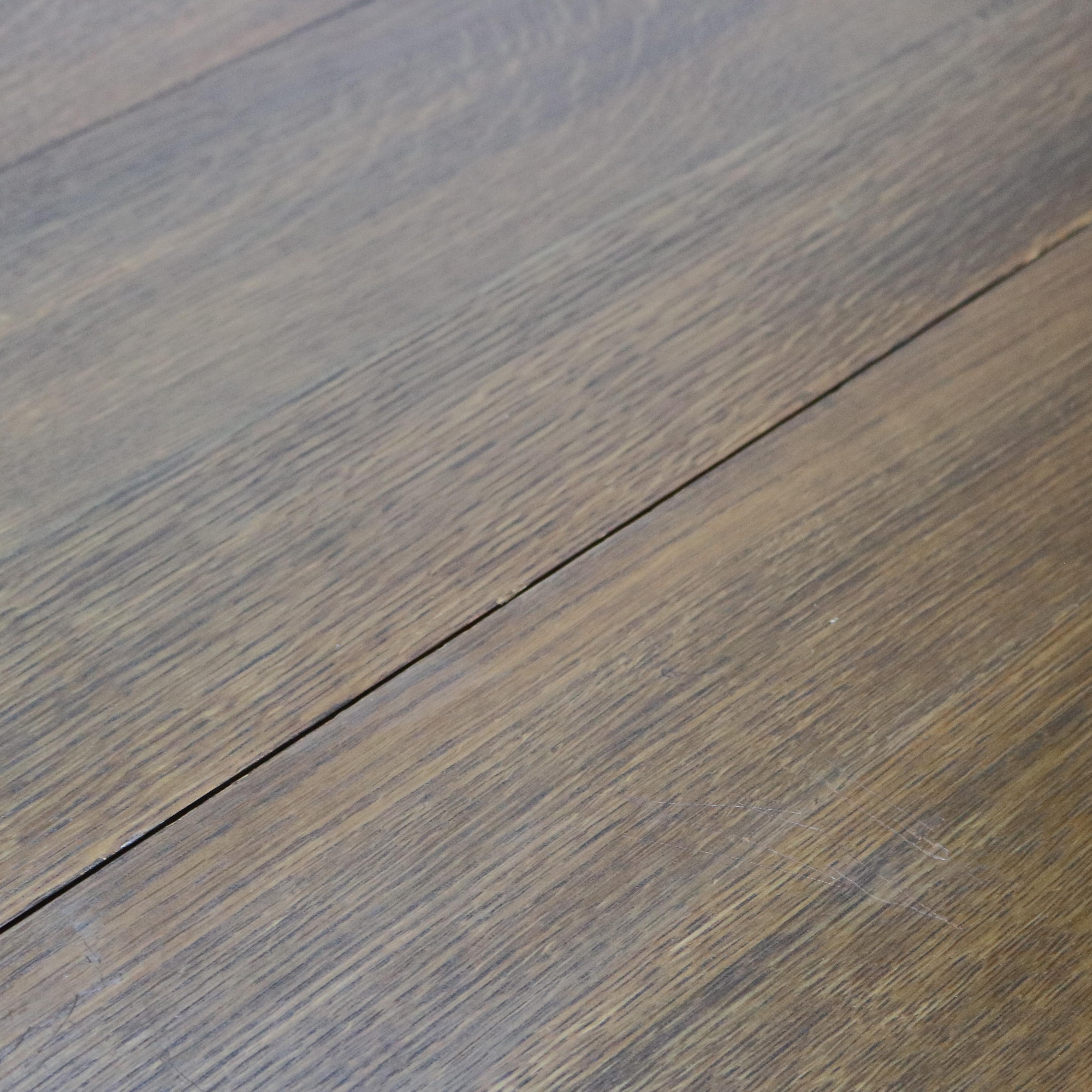 Ancienne table de salle à manger en chêne Stickley avec trois feuilles signée C1910 en vente 3