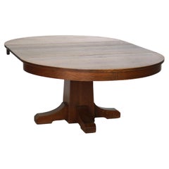 Antico Tavolo da pranzo in Oak Oak di G. J. & G. Stickley con tre foglie firmato C1910