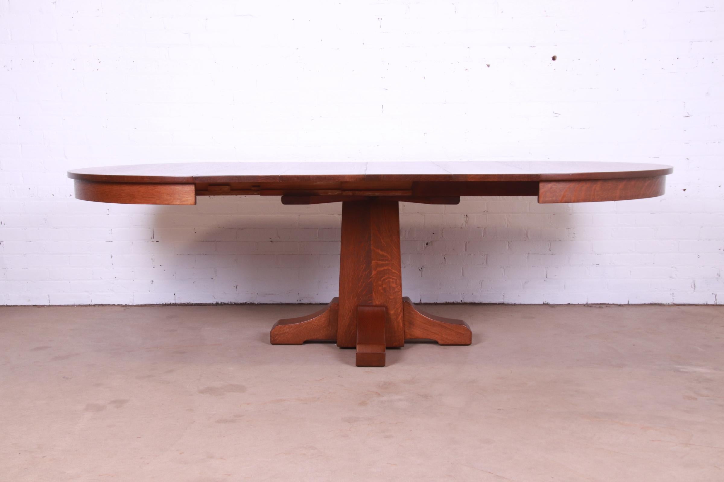 Antique L. & J.G. Stickley Arts & Crafts Oak Extension Pedestal Dining Table For Sale 2
